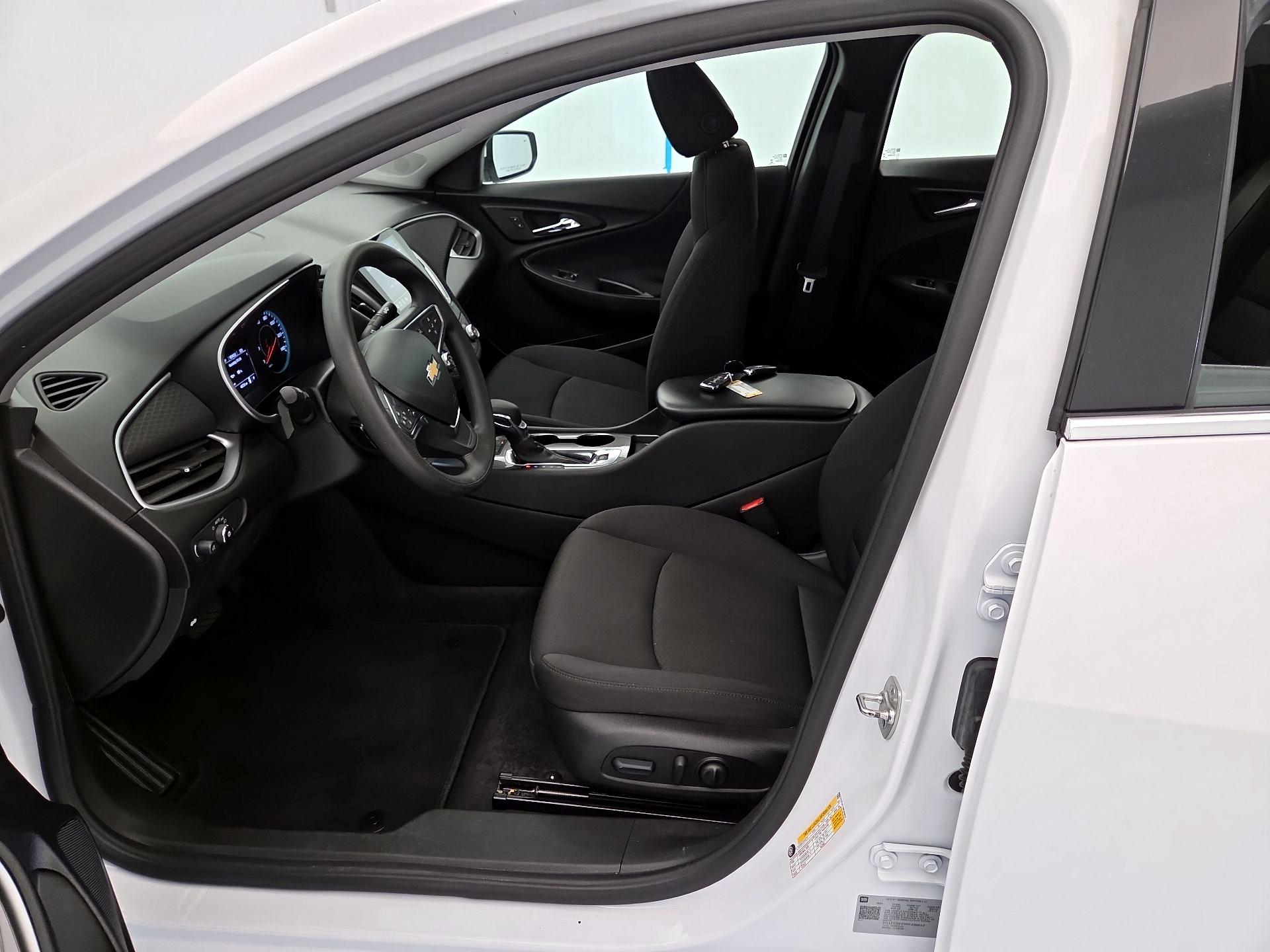 Thumbnail: 2024 Chevrolet Malibu - 11