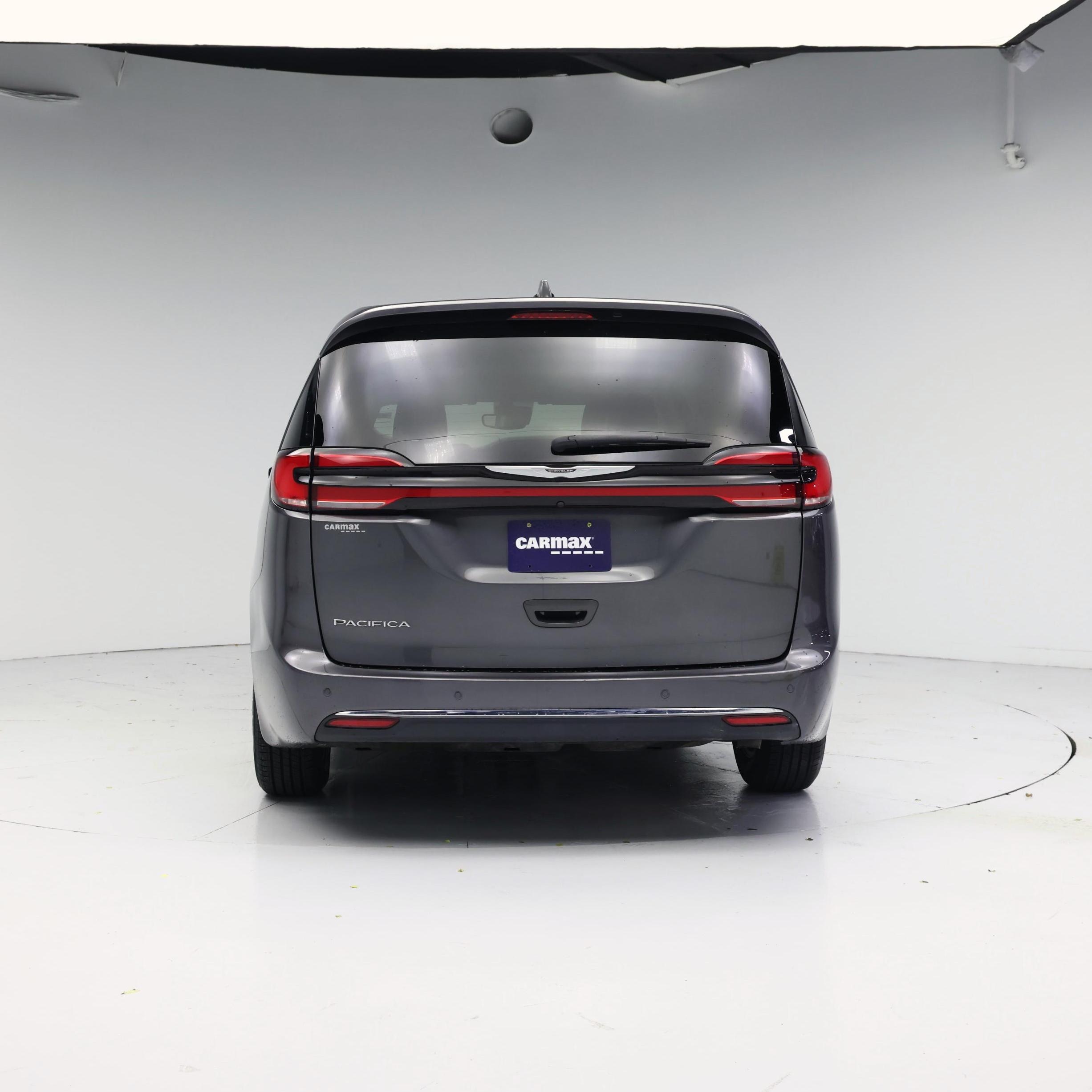 Thumbnail: 2023 Chrysler Pacifica - 6