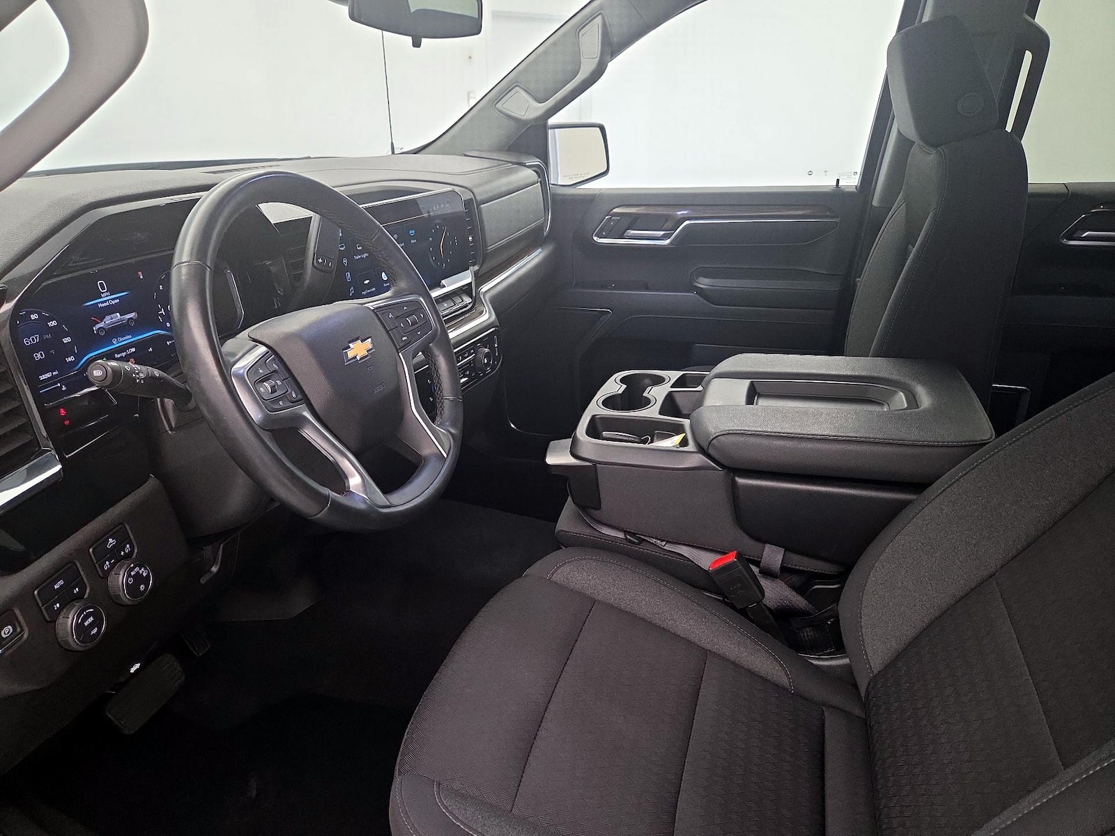 2024 Chevrolet Silverado 1500 LT - Photo 12