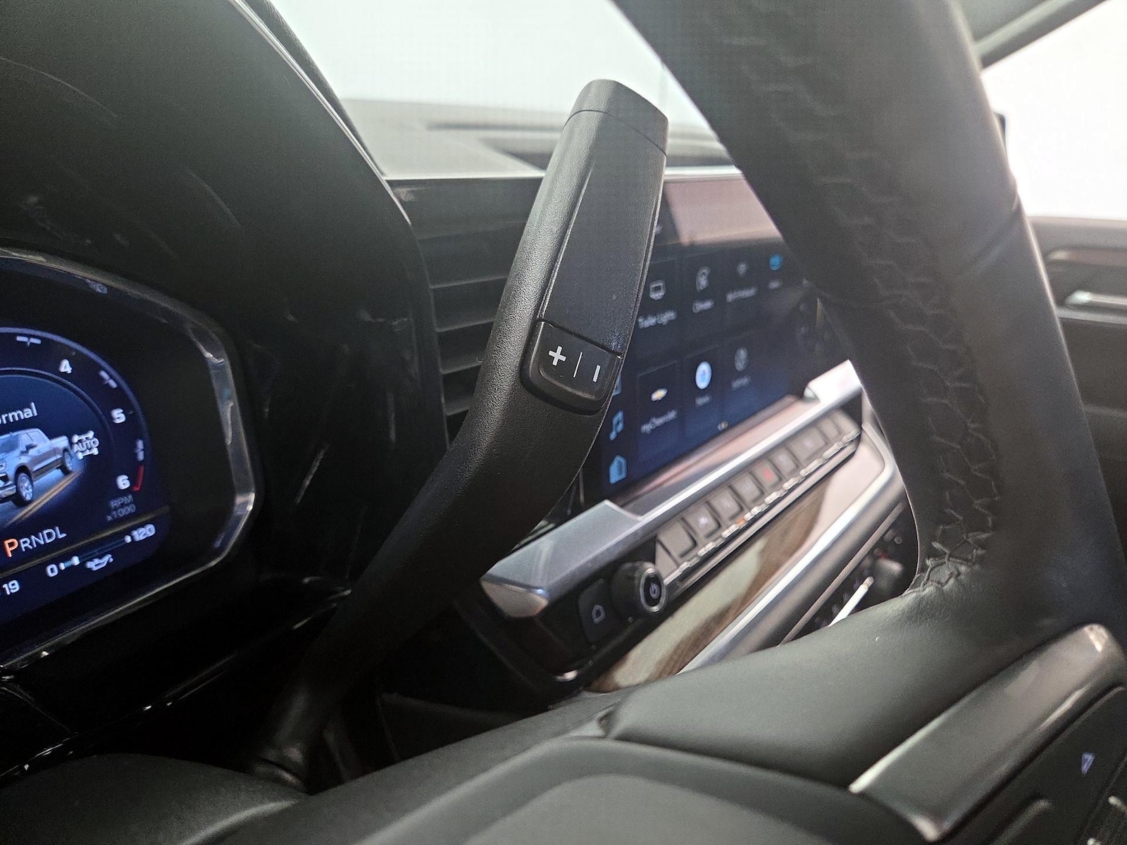 2024 Chevrolet Silverado 1500 LT - Photo 18