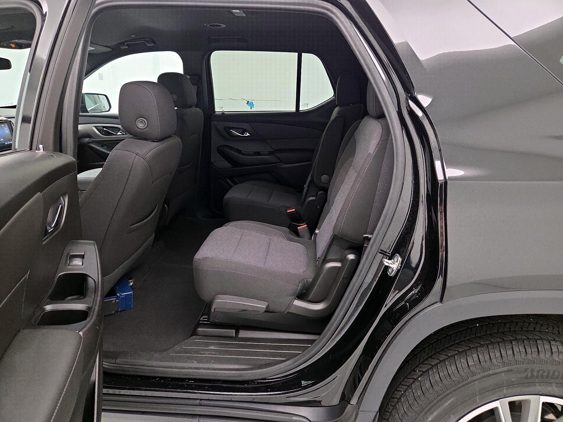 Thumbnail: 2023 Chevrolet Traverse - 19
