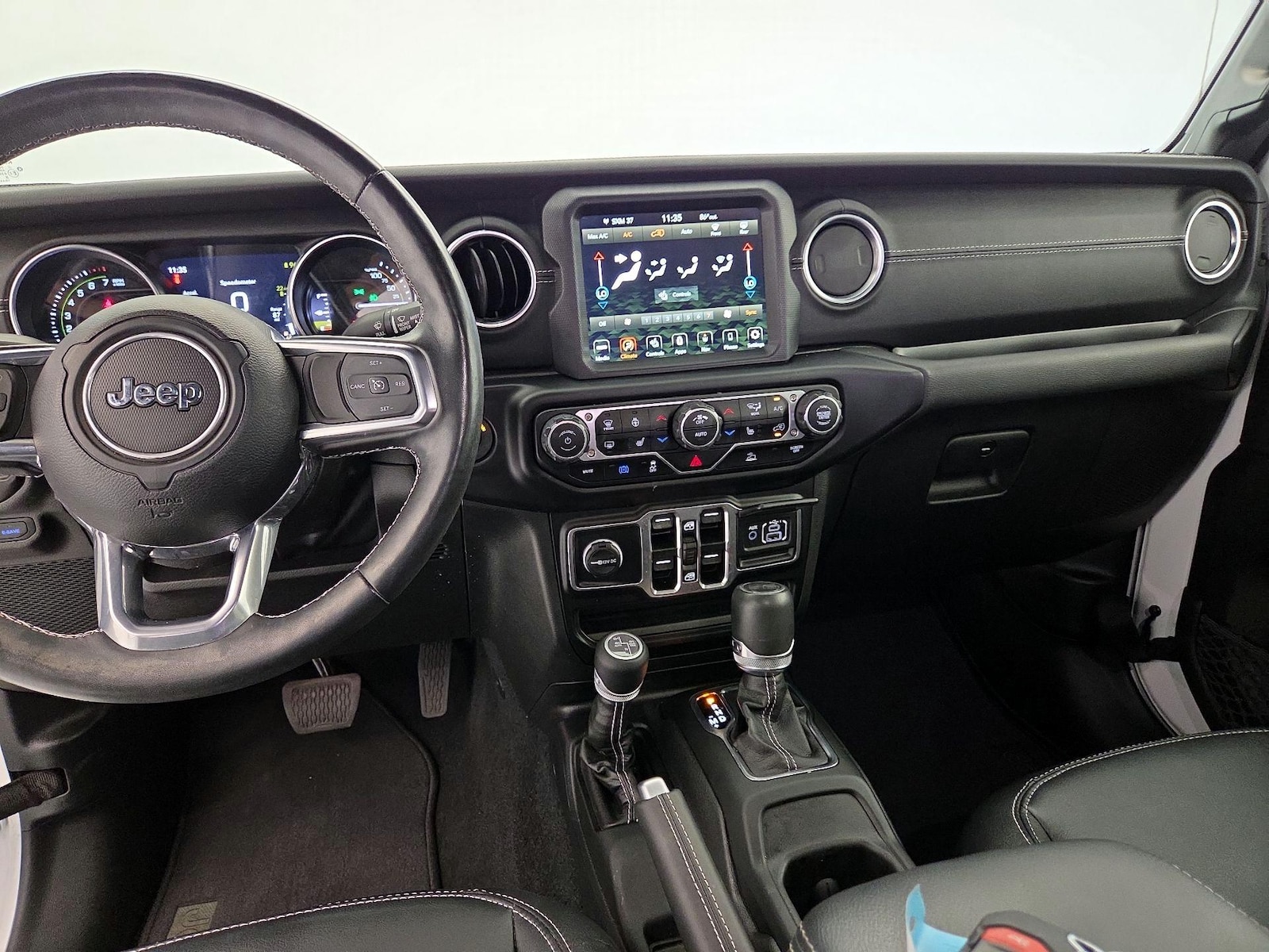 Apple CarPlay® & Android Auto™