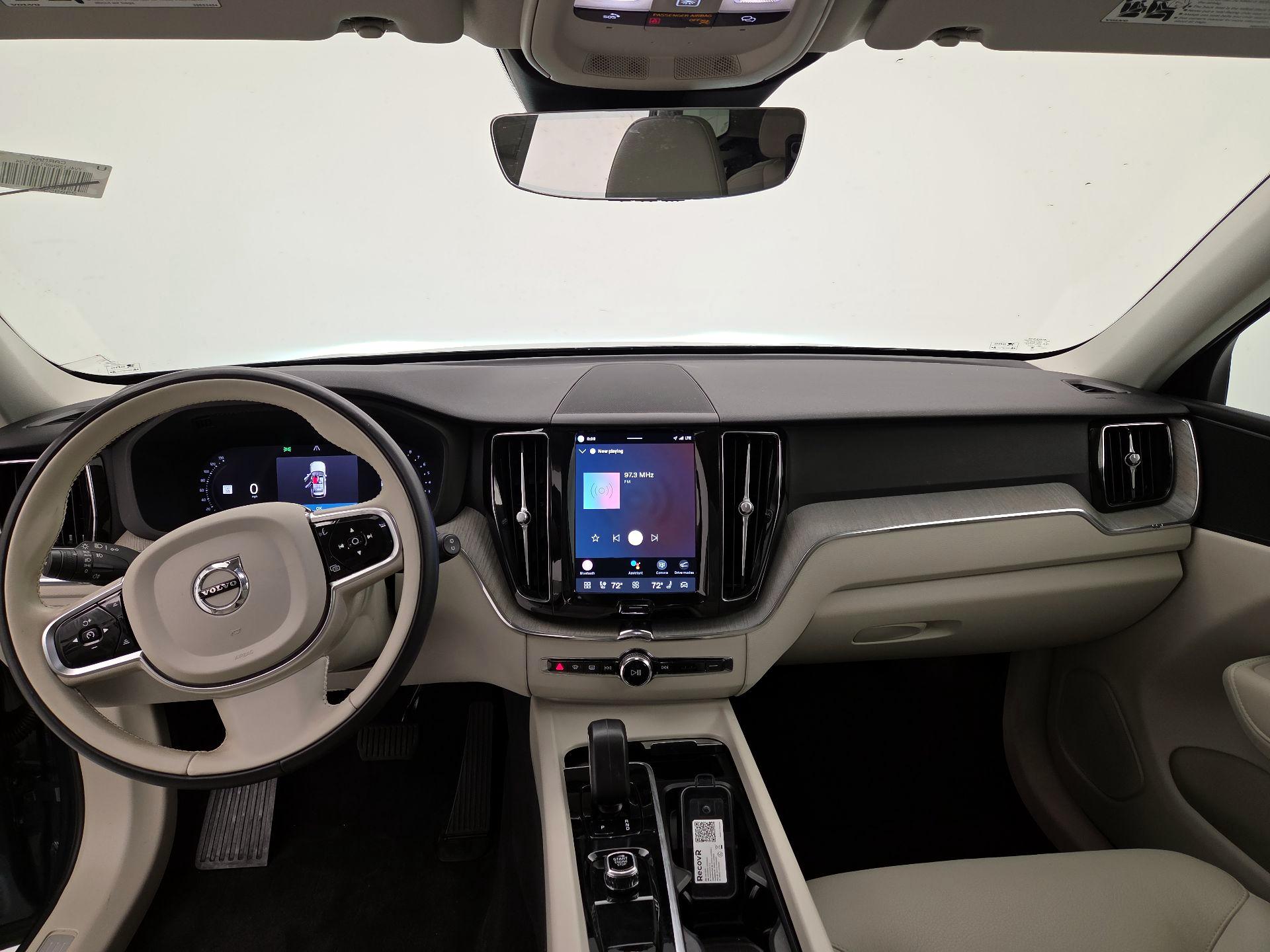 Thumbnail: 2023 Volvo XC60 - 9