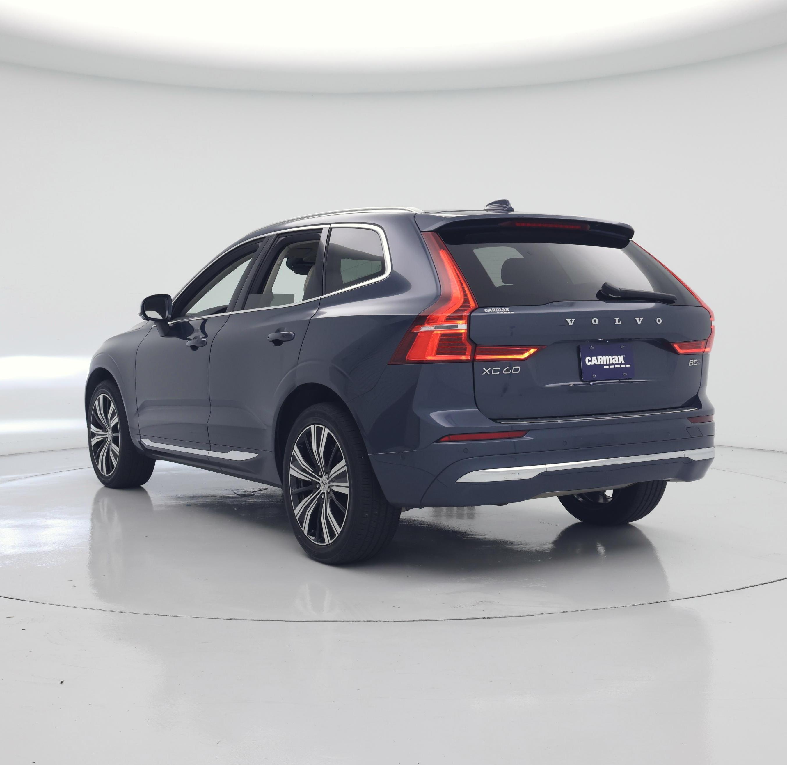 Thumbnail: 2023 Volvo XC60 - 2