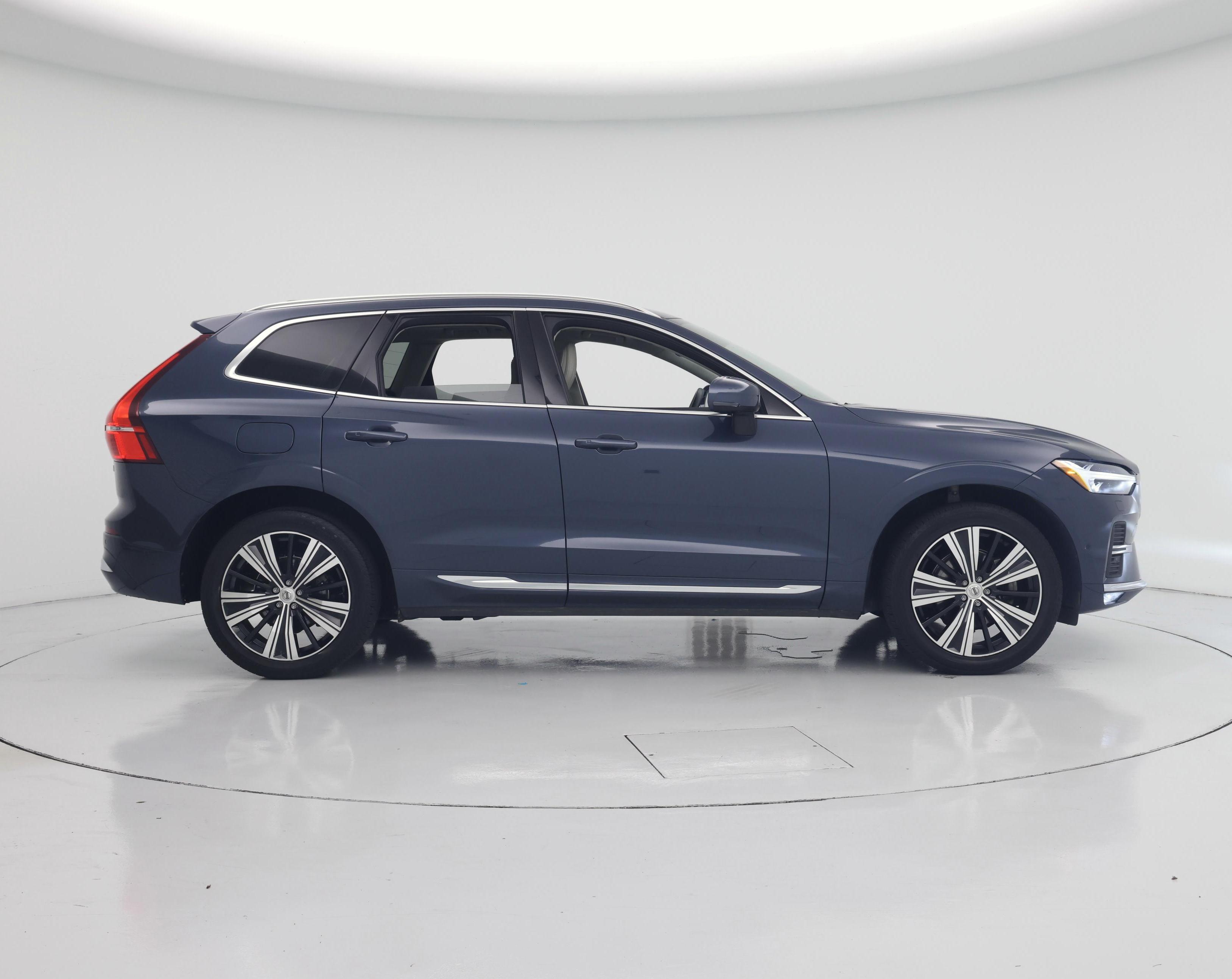 Thumbnail: 2023 Volvo XC60 - 7