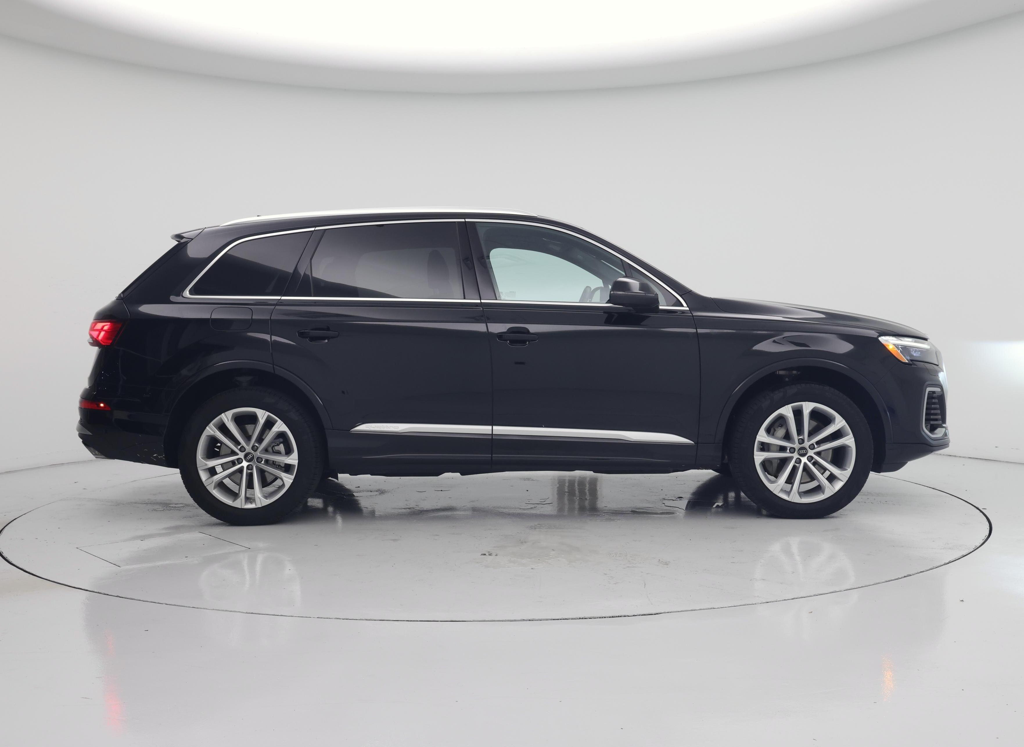 Thumbnail: 2025 Audi Q7 - 7