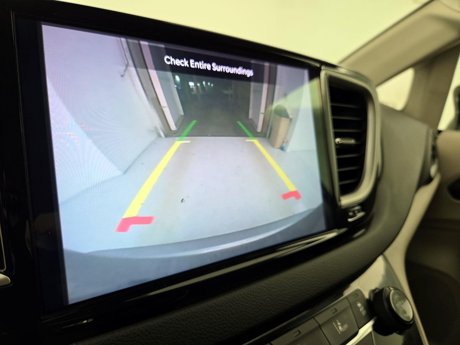 2024 Chrysler Pacifica Touring L - Photo 15