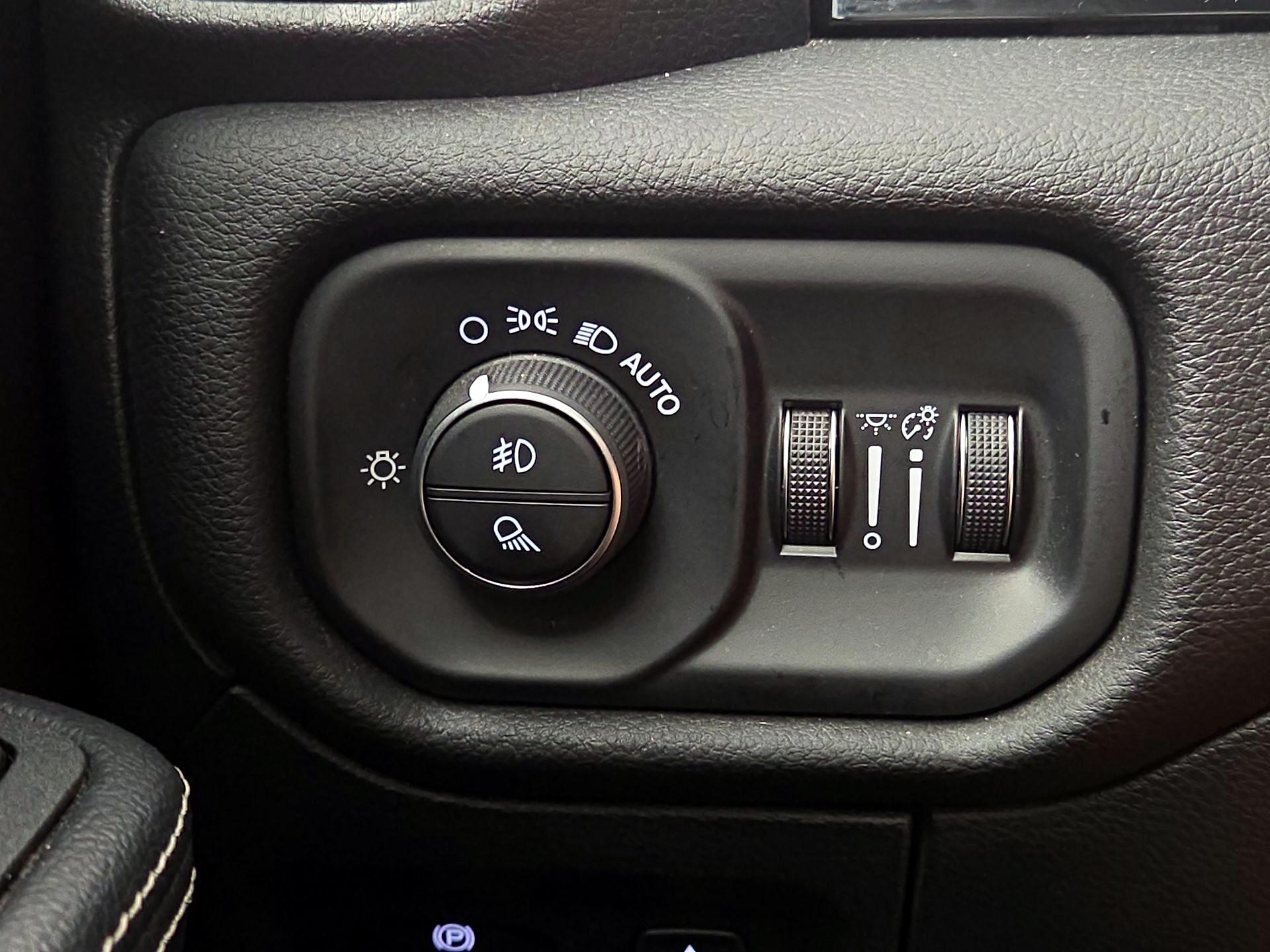 Thumbnail: 2026 RAM 1500 - 13