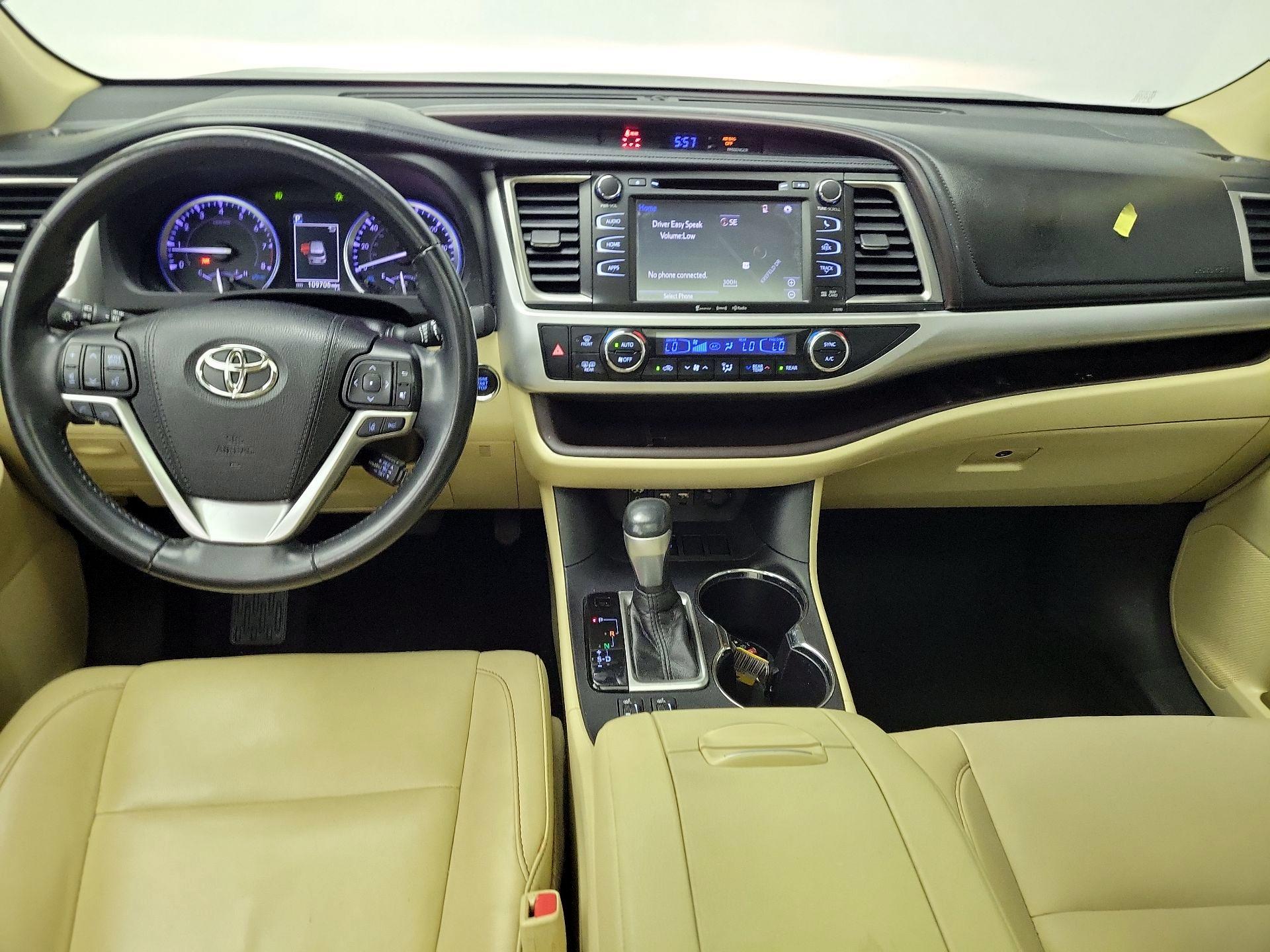 Thumbnail: 2019 Toyota Highlander - 9