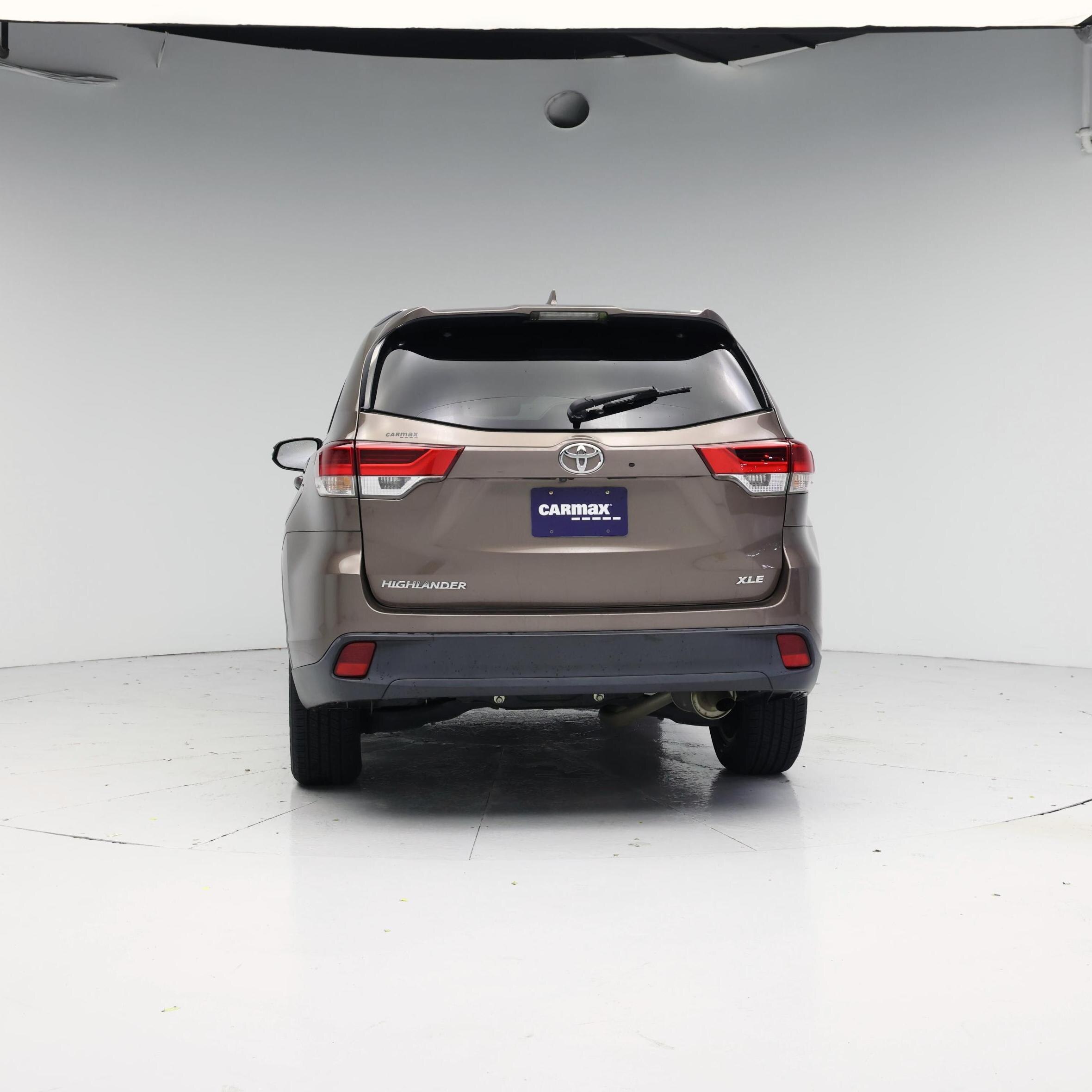 Thumbnail: 2019 Toyota Highlander - 6