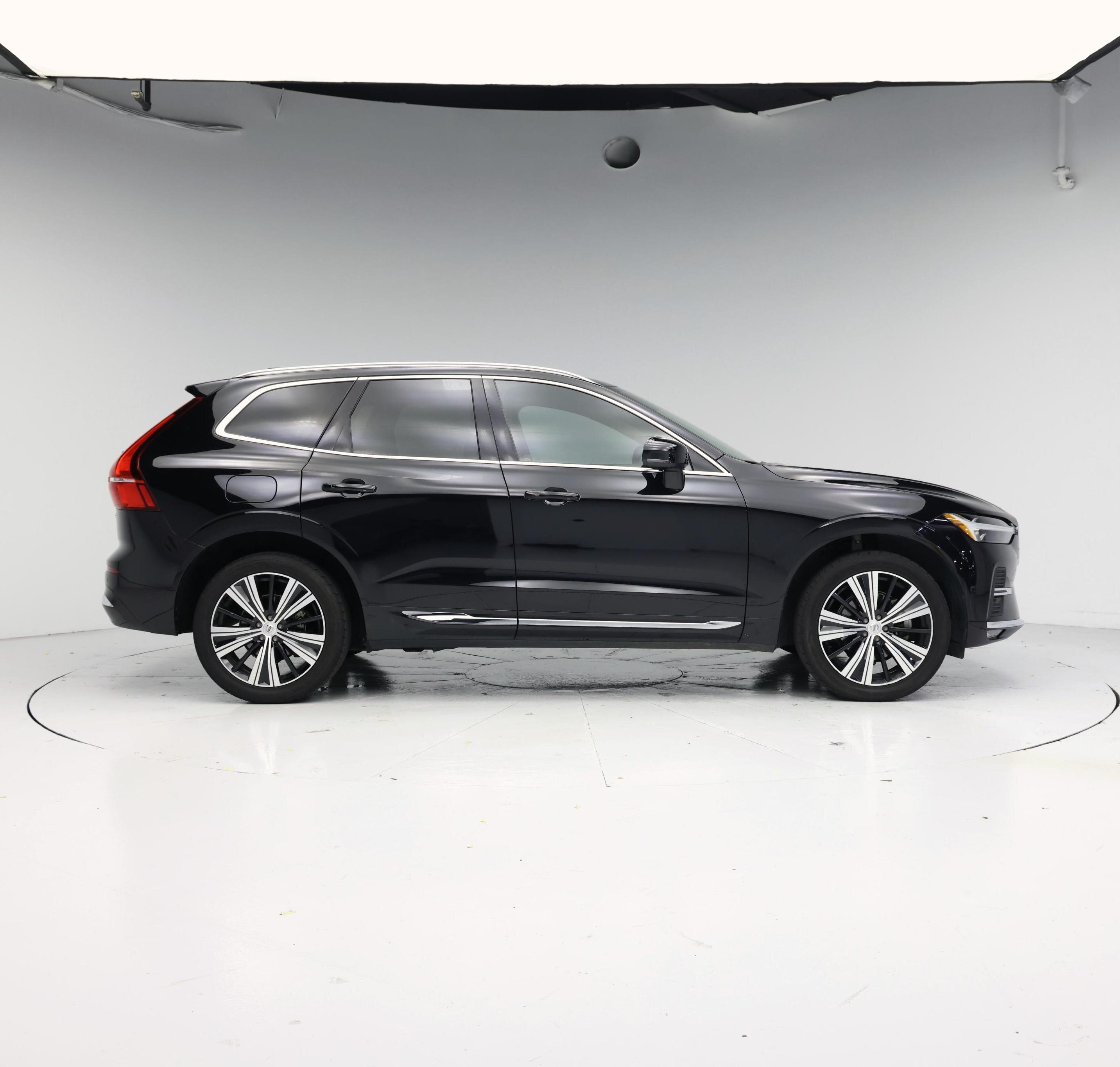 Thumbnail: 2022 Volvo XC60 - 7
