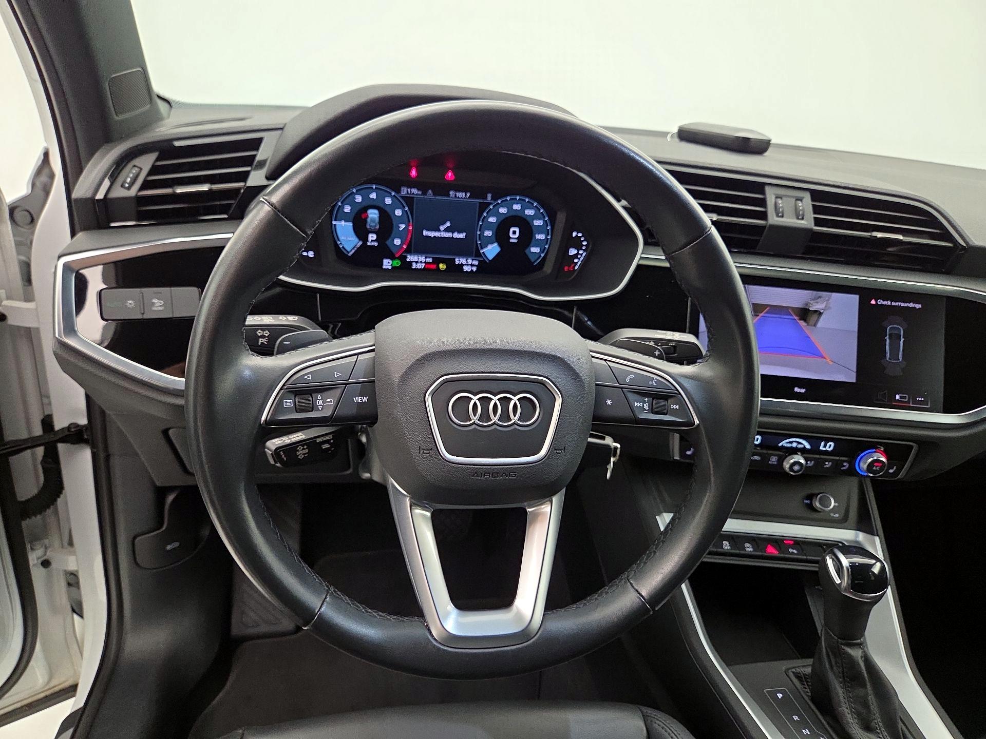 Thumbnail: 2024 Audi Q3 - 10