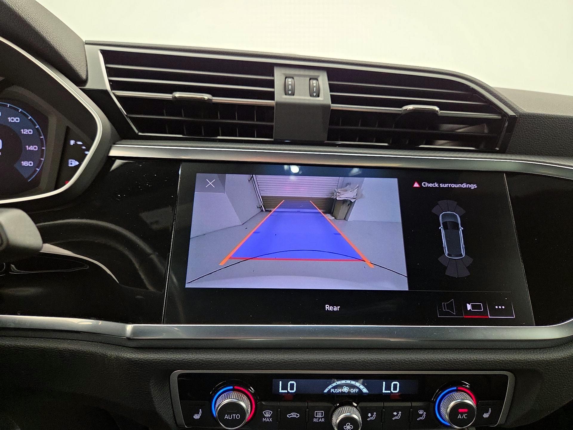 Thumbnail: 2024 Audi Q3 - 14