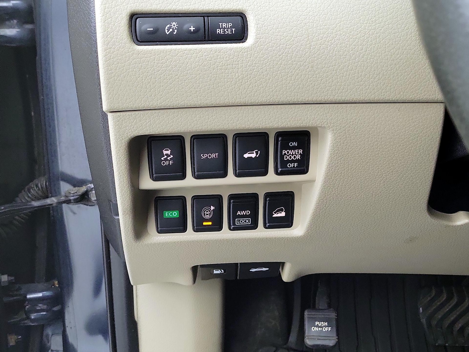 2016 Nissan Rogue SL - Photo 14