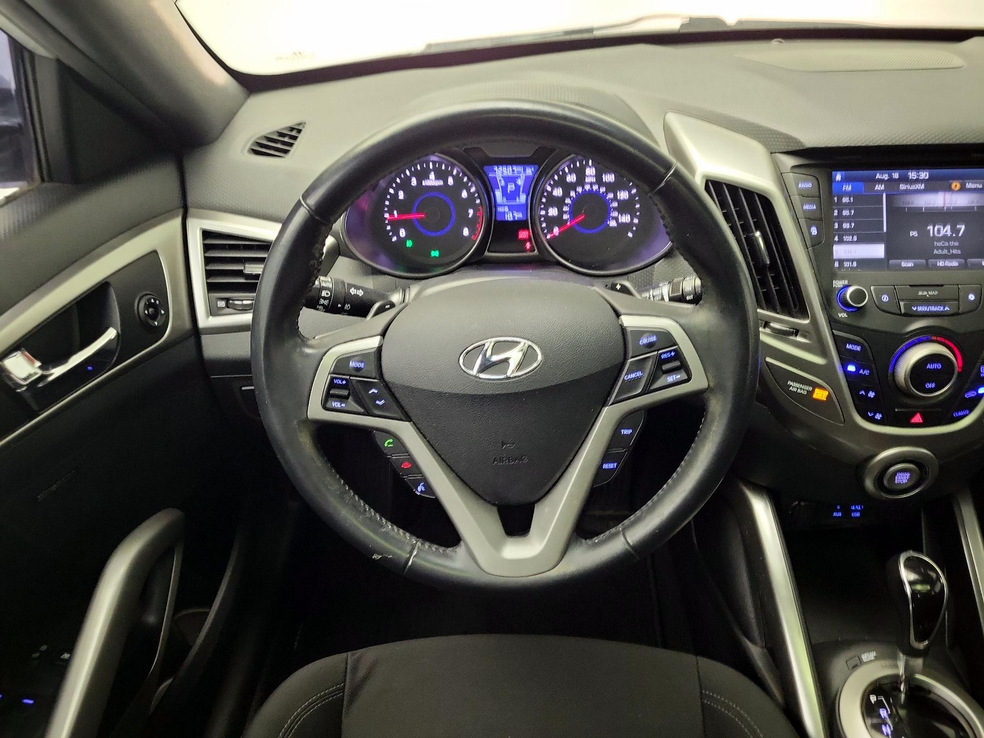 Thumbnail: 2017 Hyundai Veloster - 10
