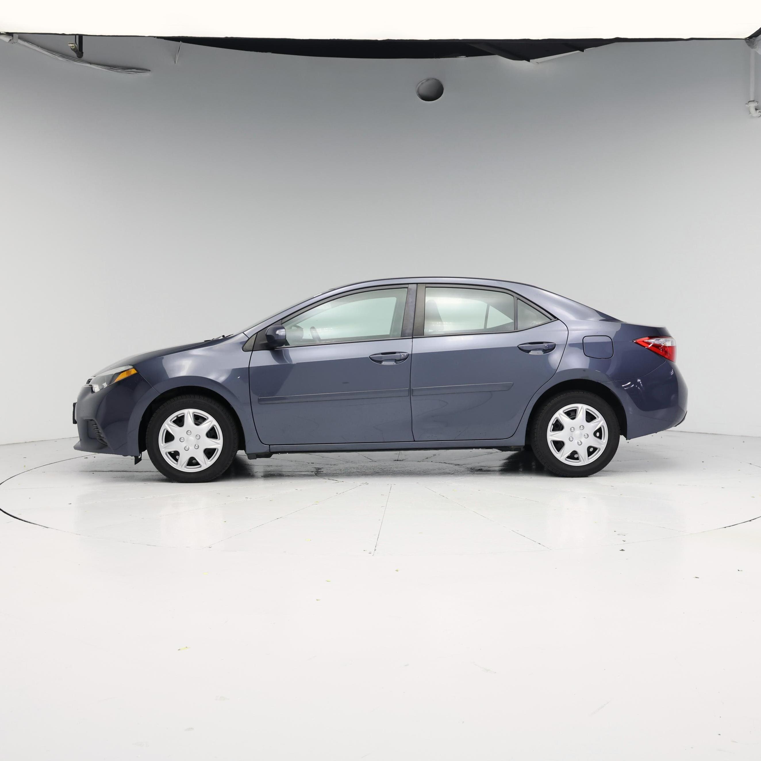 Thumbnail: 2015 Toyota Corolla - 3