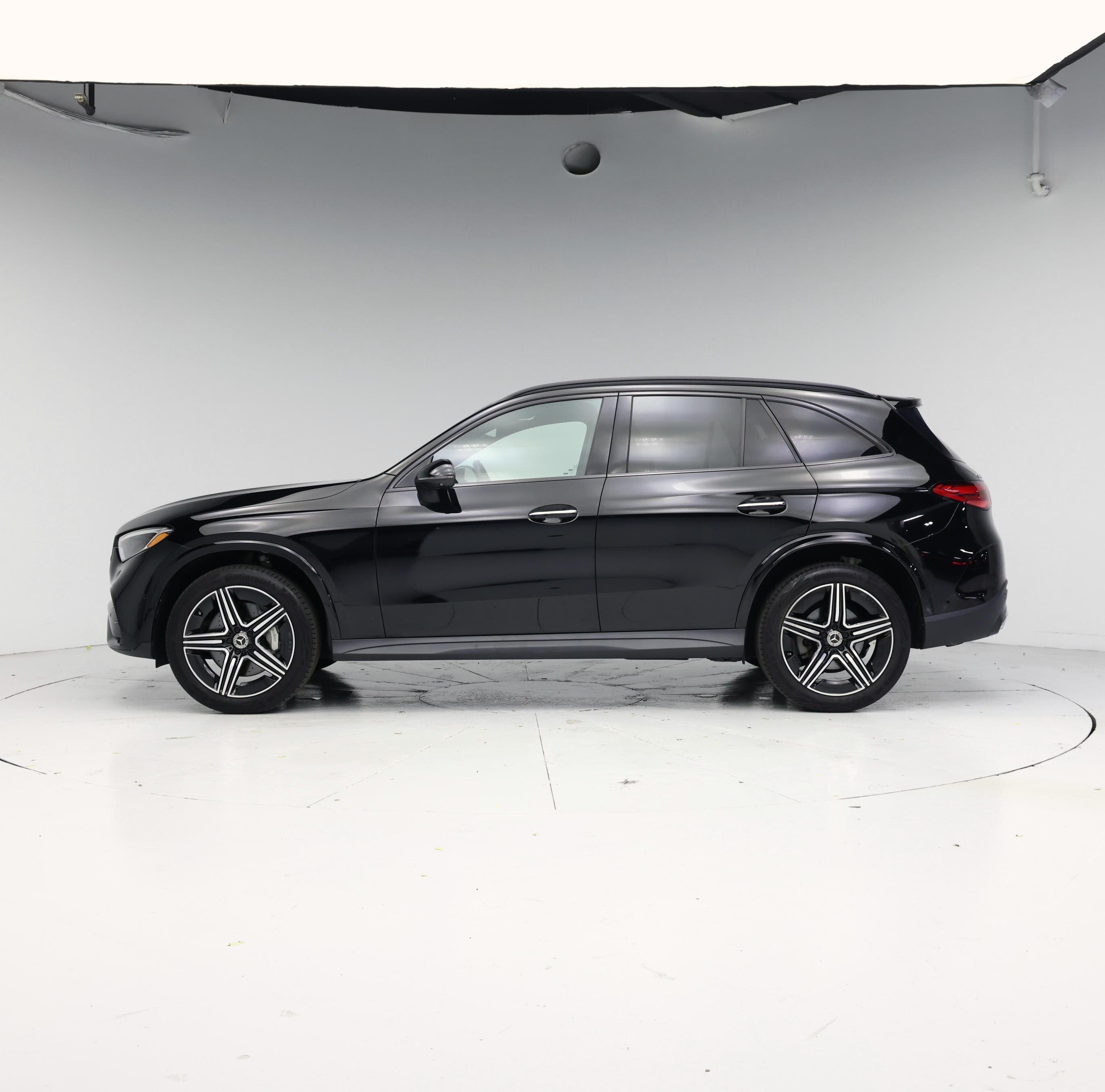Thumbnail: 2023 Mercedes-Benz GLC - 3