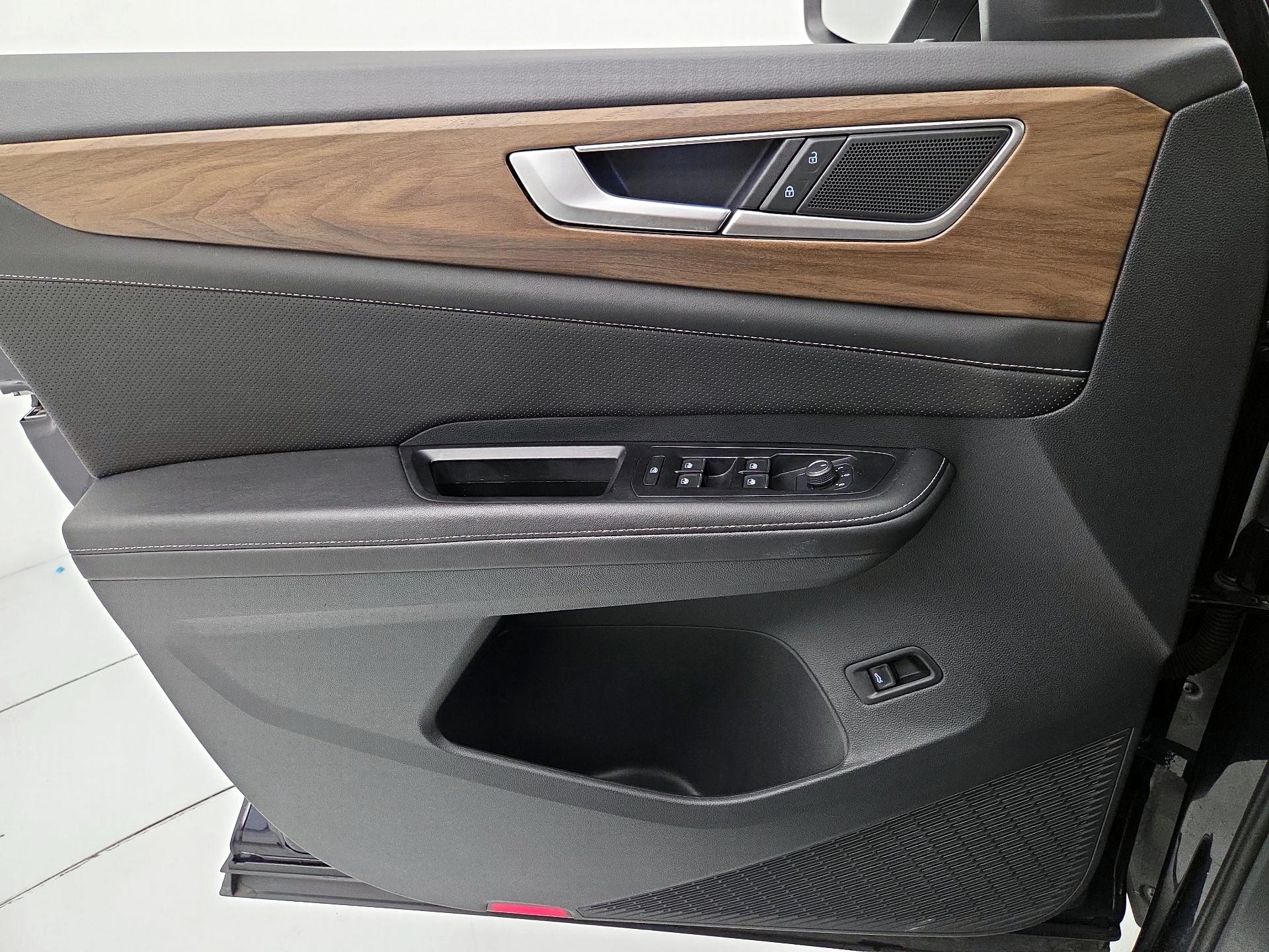 Thumbnail: 2025 Volkswagen Atlas - 12