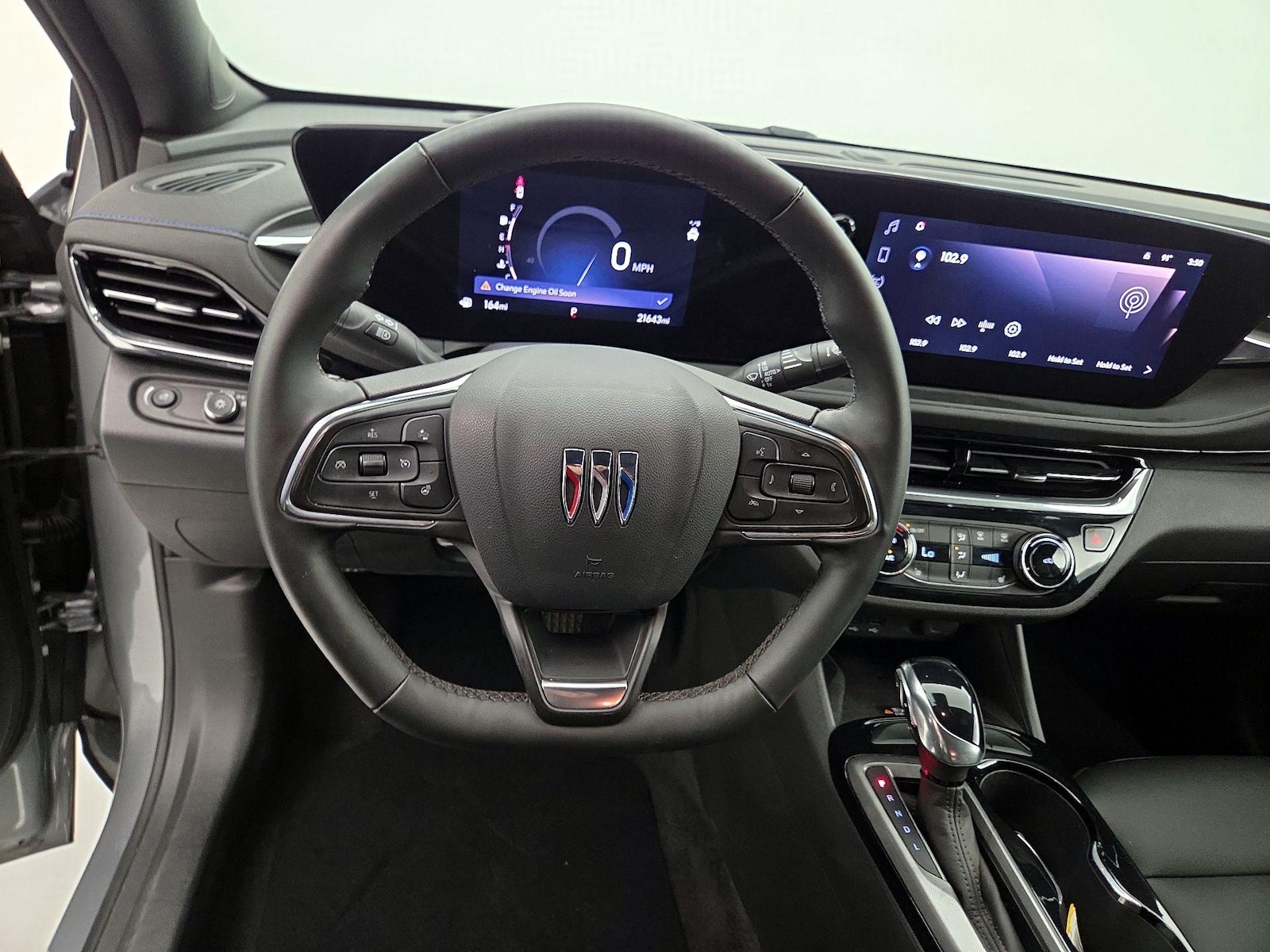 2025 Buick Envista Sport Touring - Photo 11