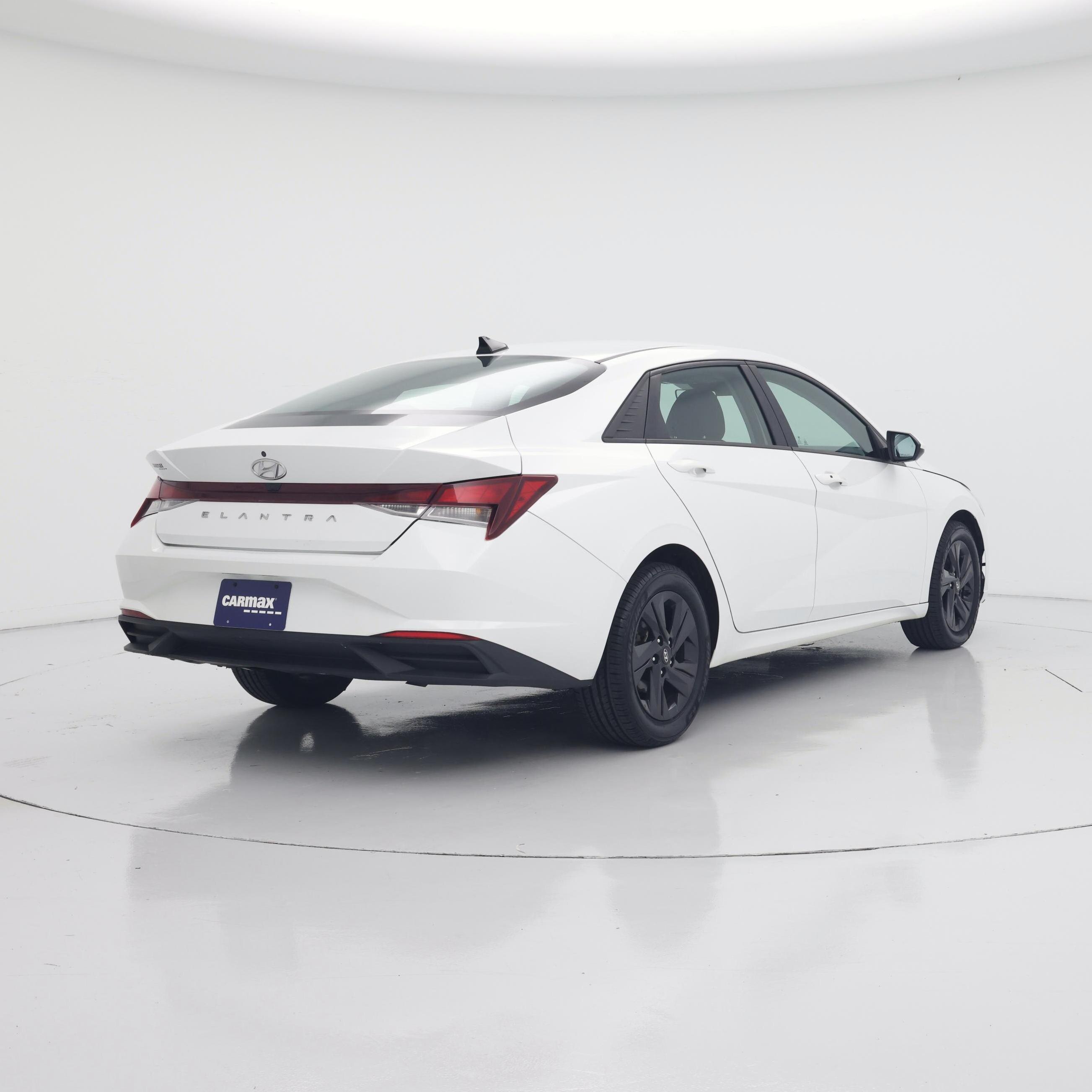 Thumbnail: 2022 Hyundai Elantra - 8