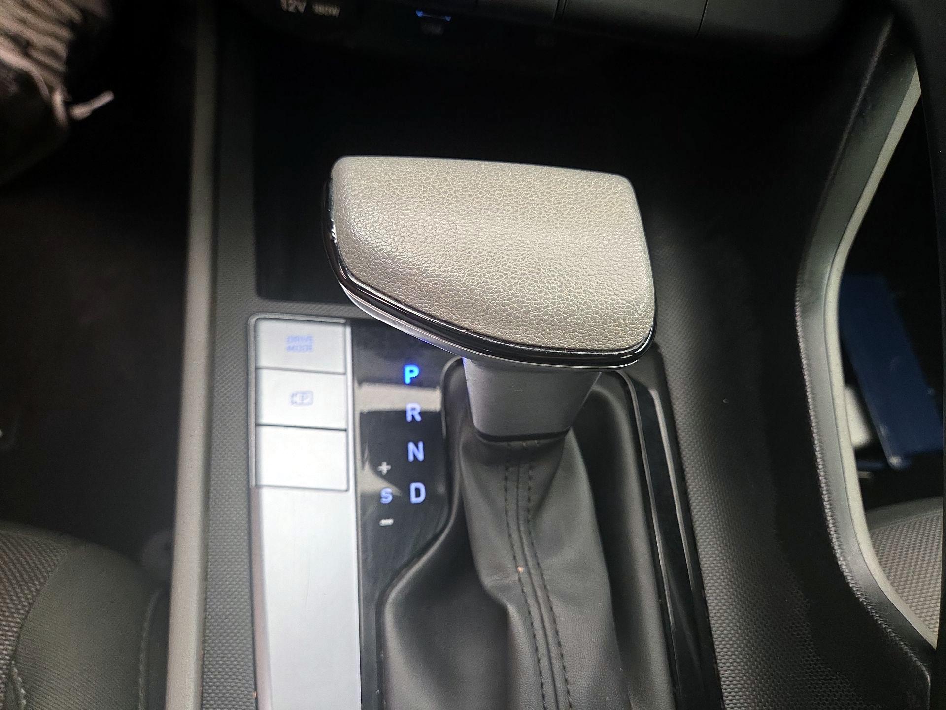 Thumbnail: 2024 Hyundai Elantra - 17
