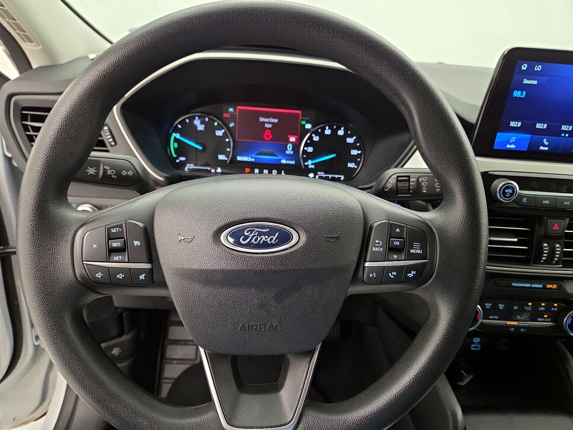 Thumbnail: 2022 Ford Escape - 10