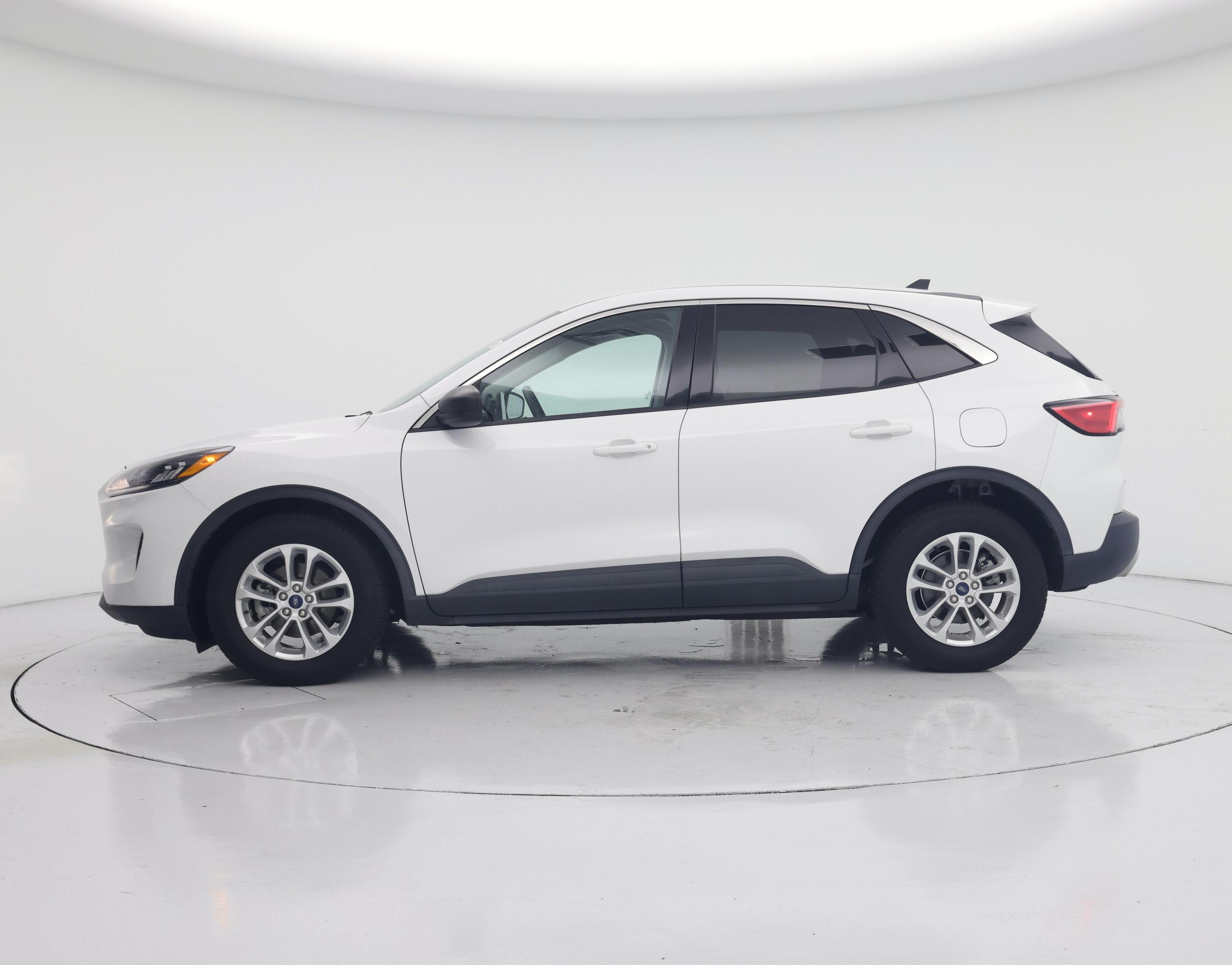 Thumbnail: 2022 Ford Escape - 3