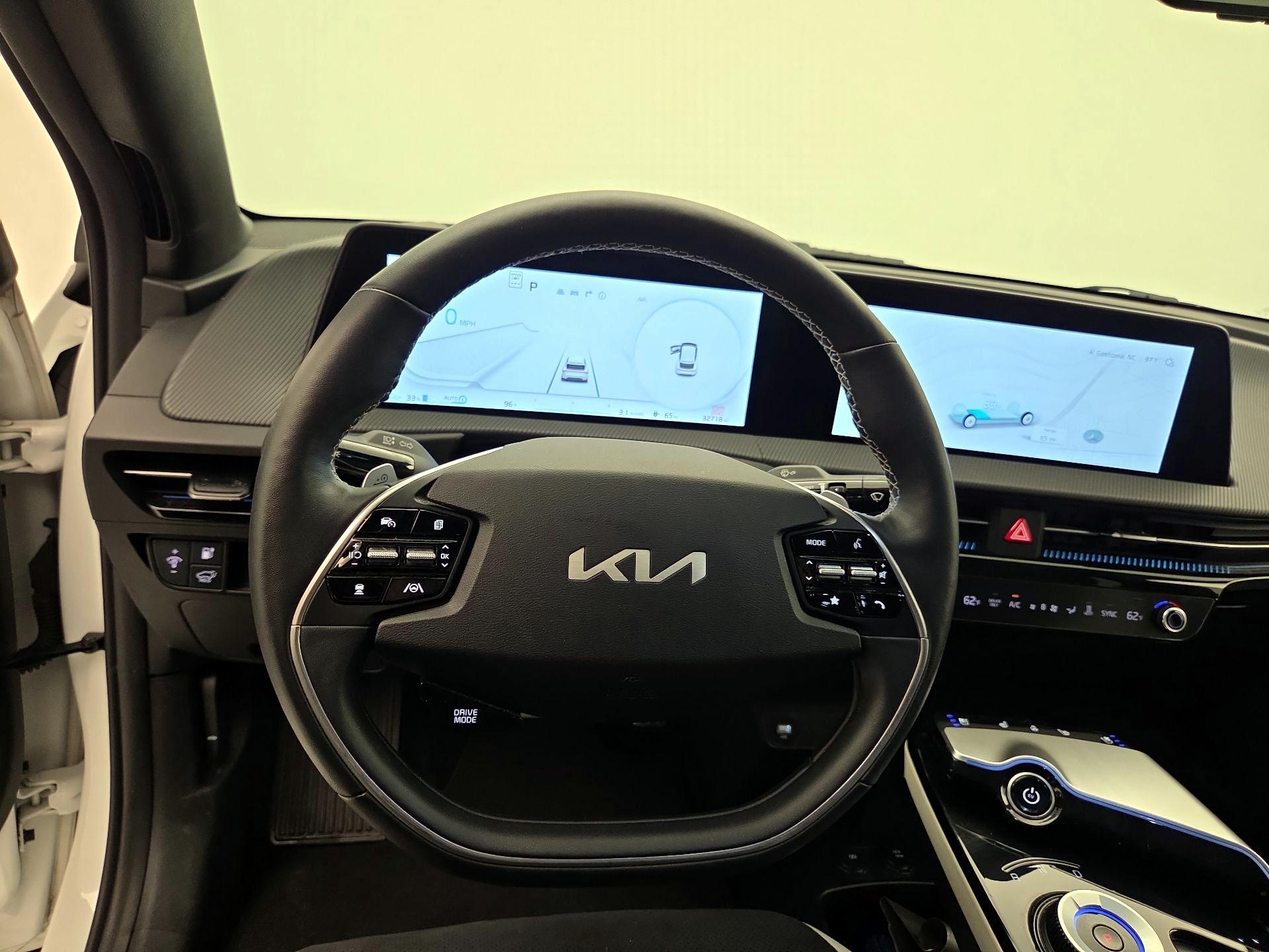 Thumbnail: 2024 Kia EV6 - 10