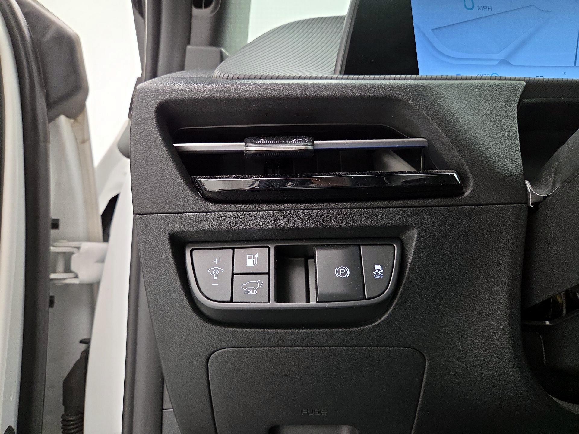 Thumbnail: 2024 Kia EV6 - 13