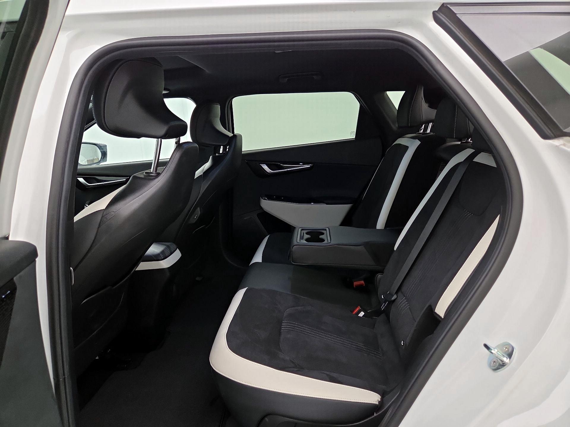 Thumbnail: 2024 Kia EV6 - 20
