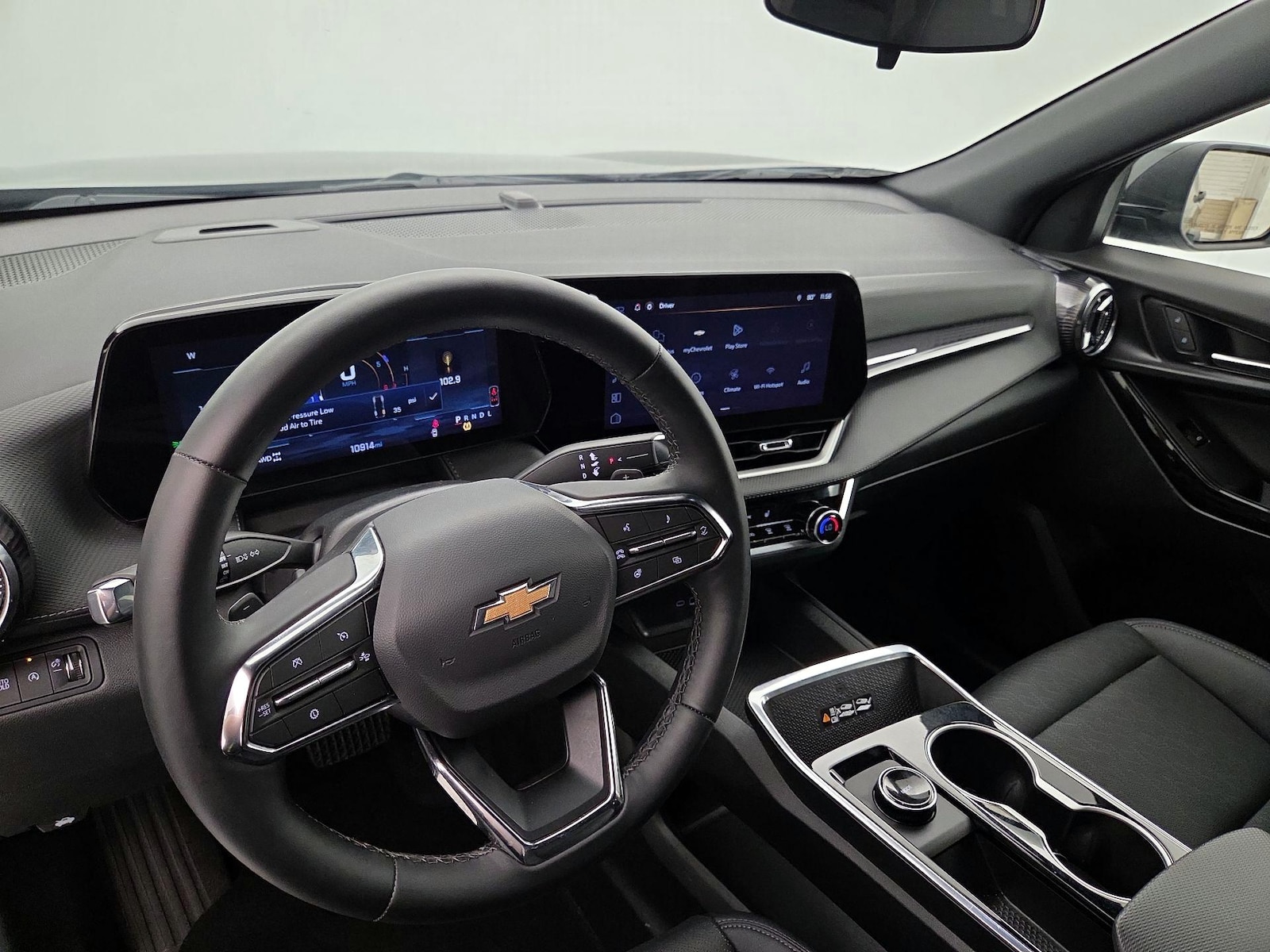 2026 Chevrolet Equinox LT - Photo 10
