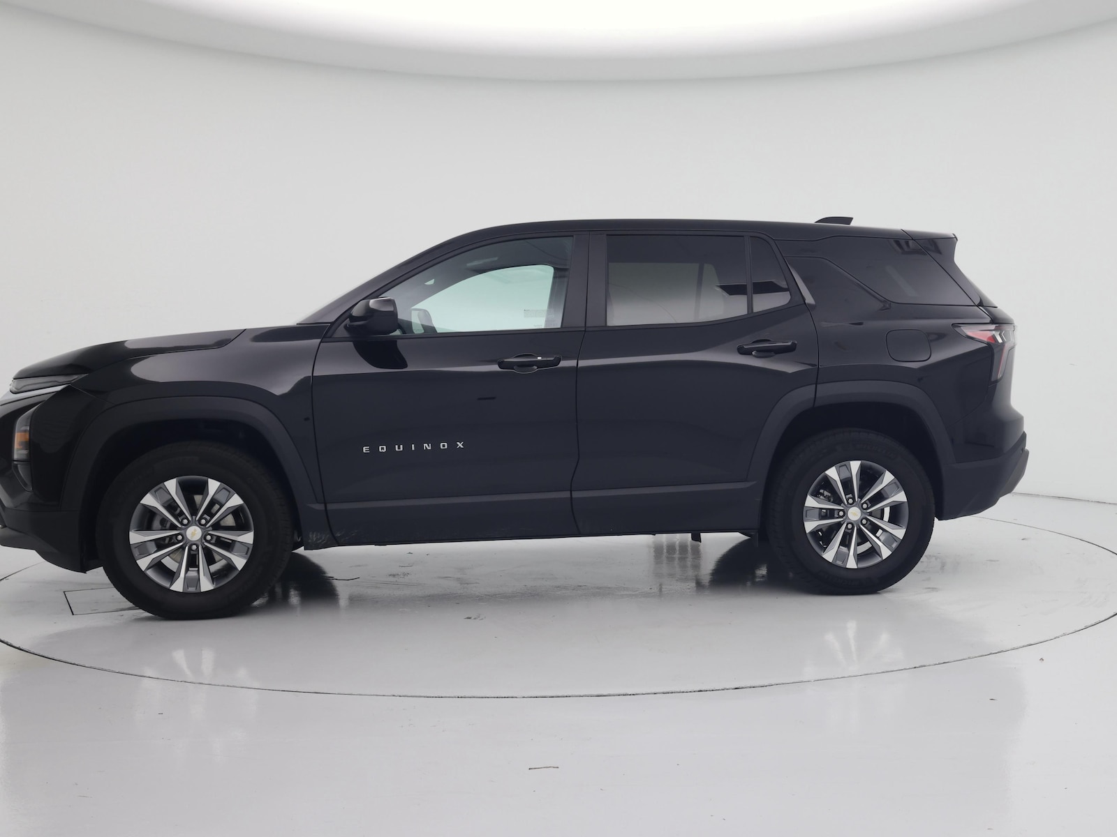 2026 Chevrolet Equinox LT - Photo 4