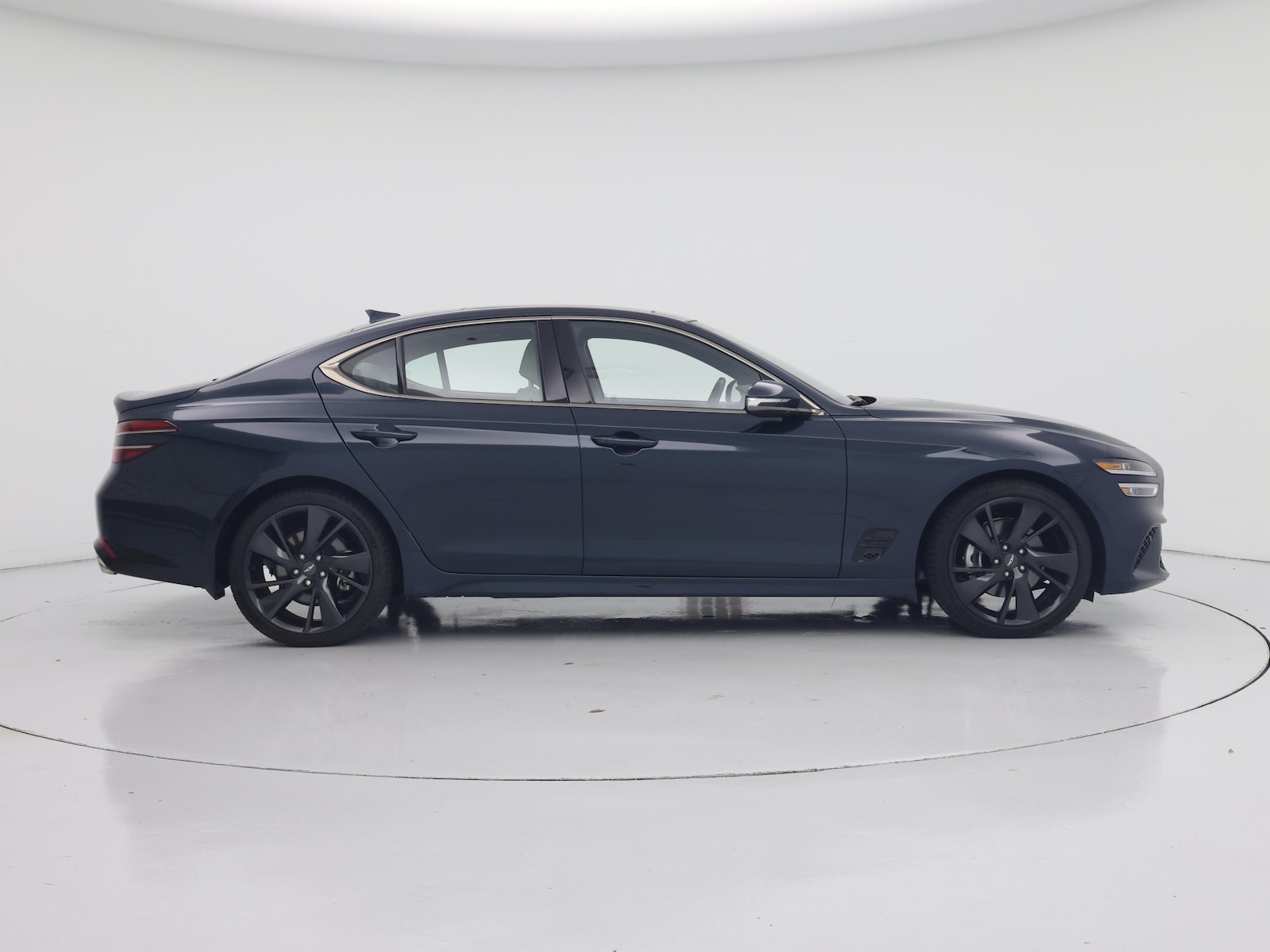 2023 GENESIS G70 Standard - Photo 8