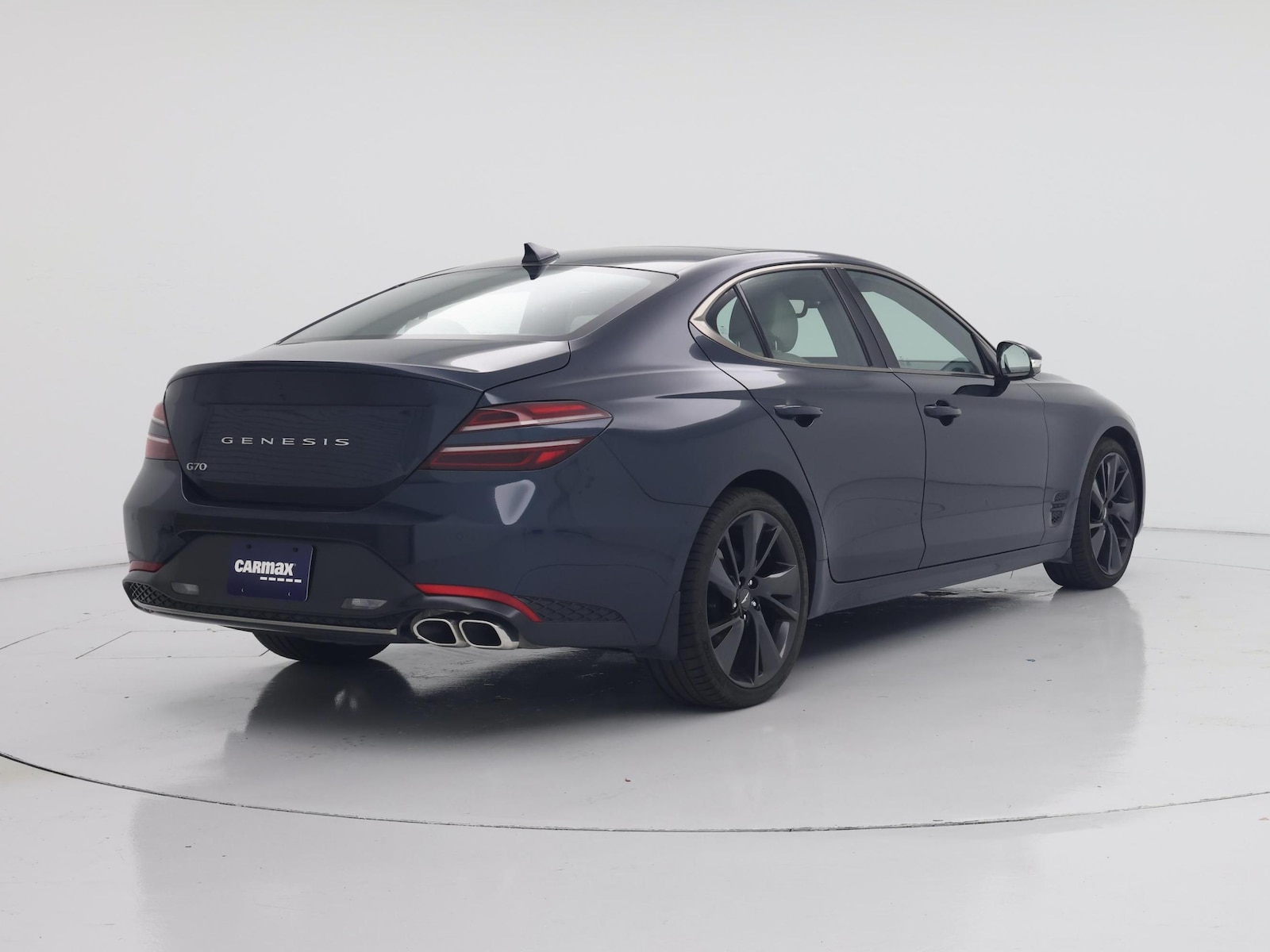 2023 GENESIS G70 Standard - Photo 9