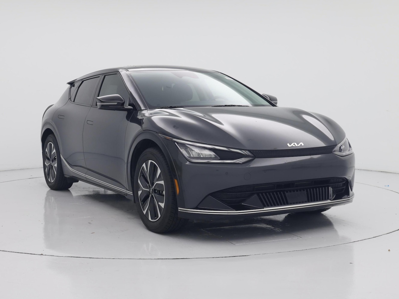 2024 Kia EV6 Wind - Photo 2