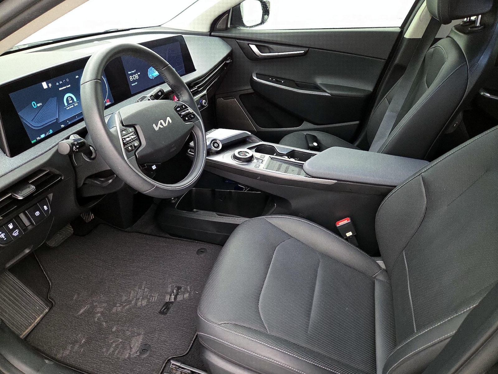 2024 Kia EV6 Wind - Photo 12