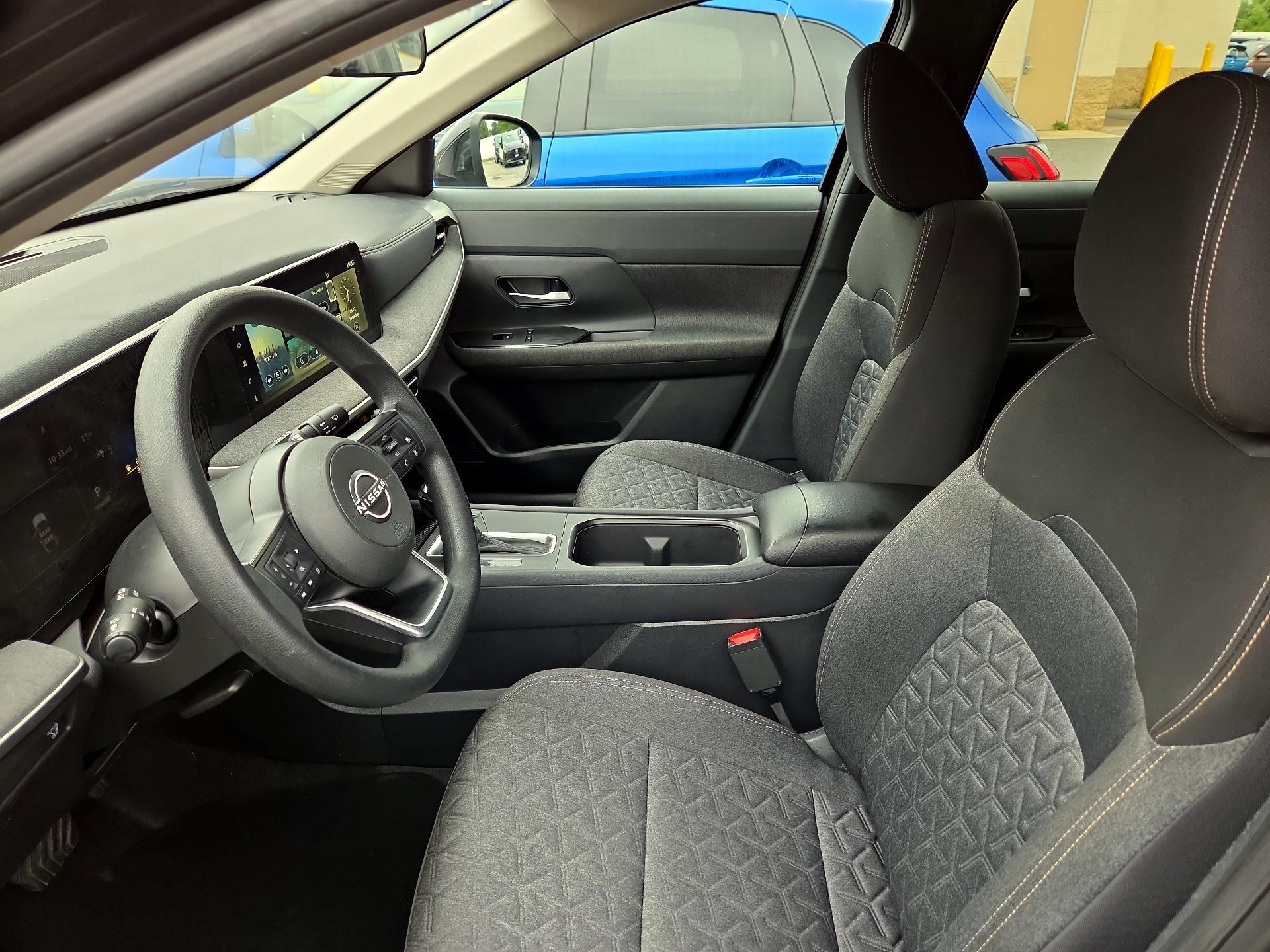 Thumbnail: 2025 Nissan Kicks - 11
