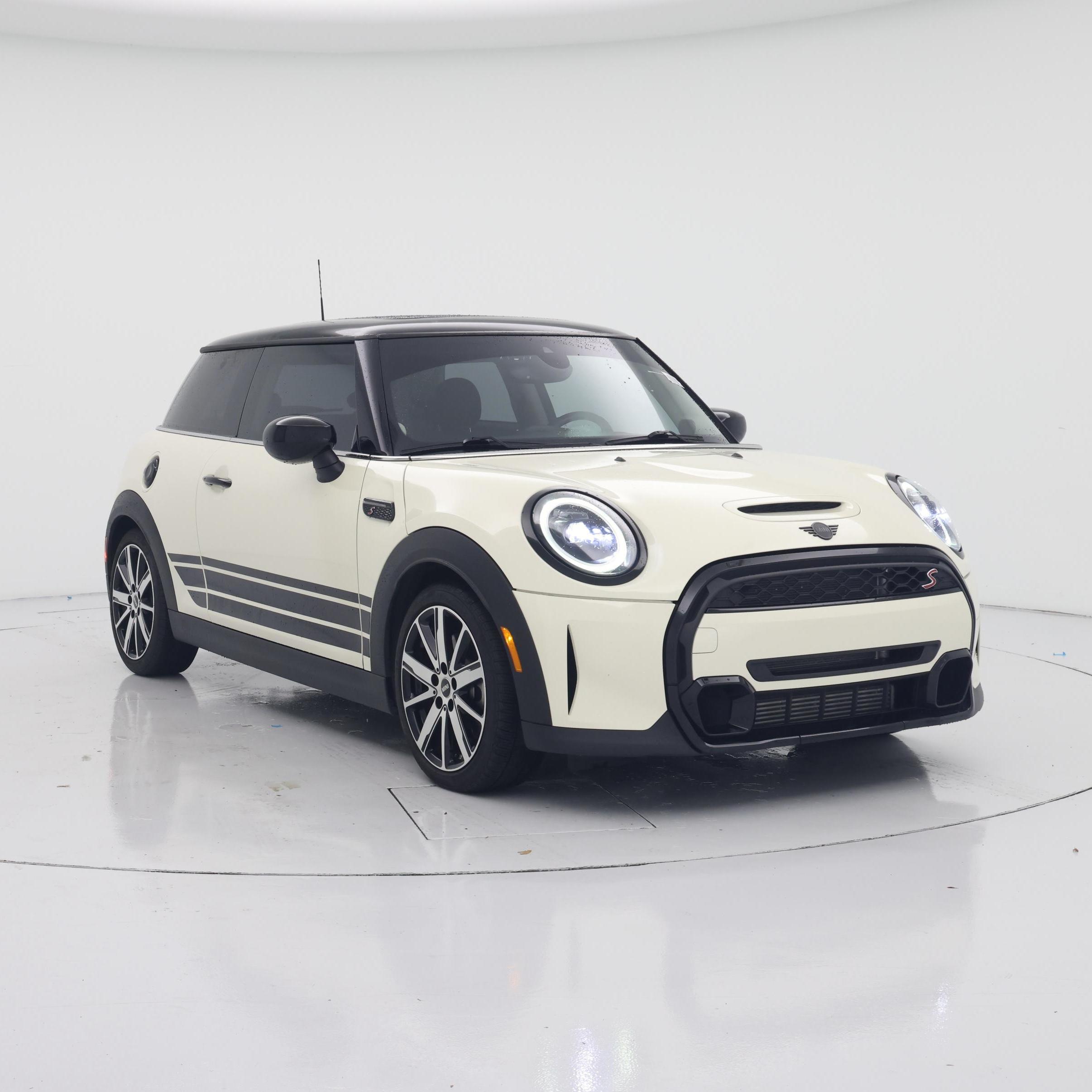White 2022 MINI Cooper Hatchback Front-Wheel Drive Automatic