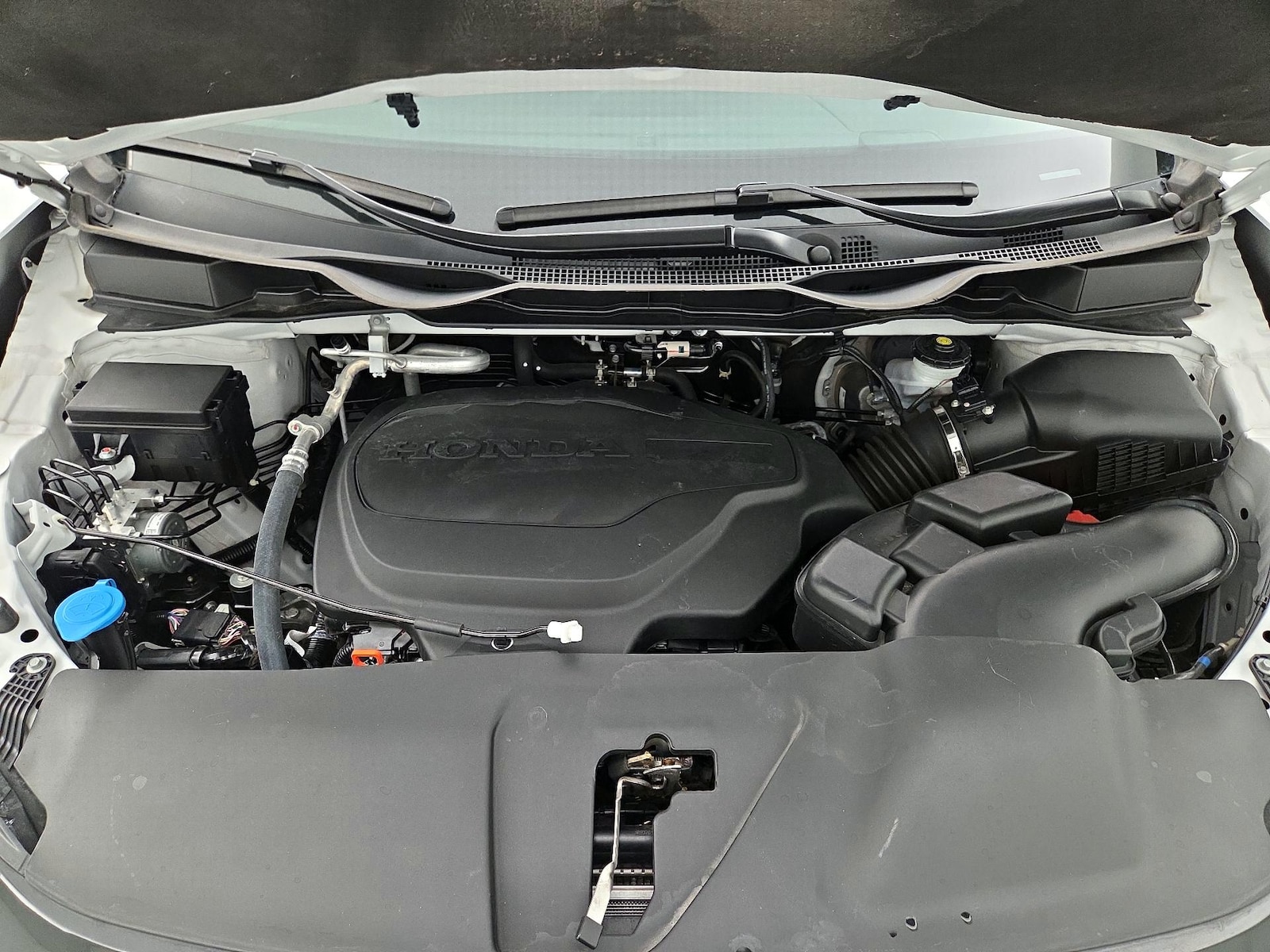 2025 Honda Odyssey Sport L - Photo 24