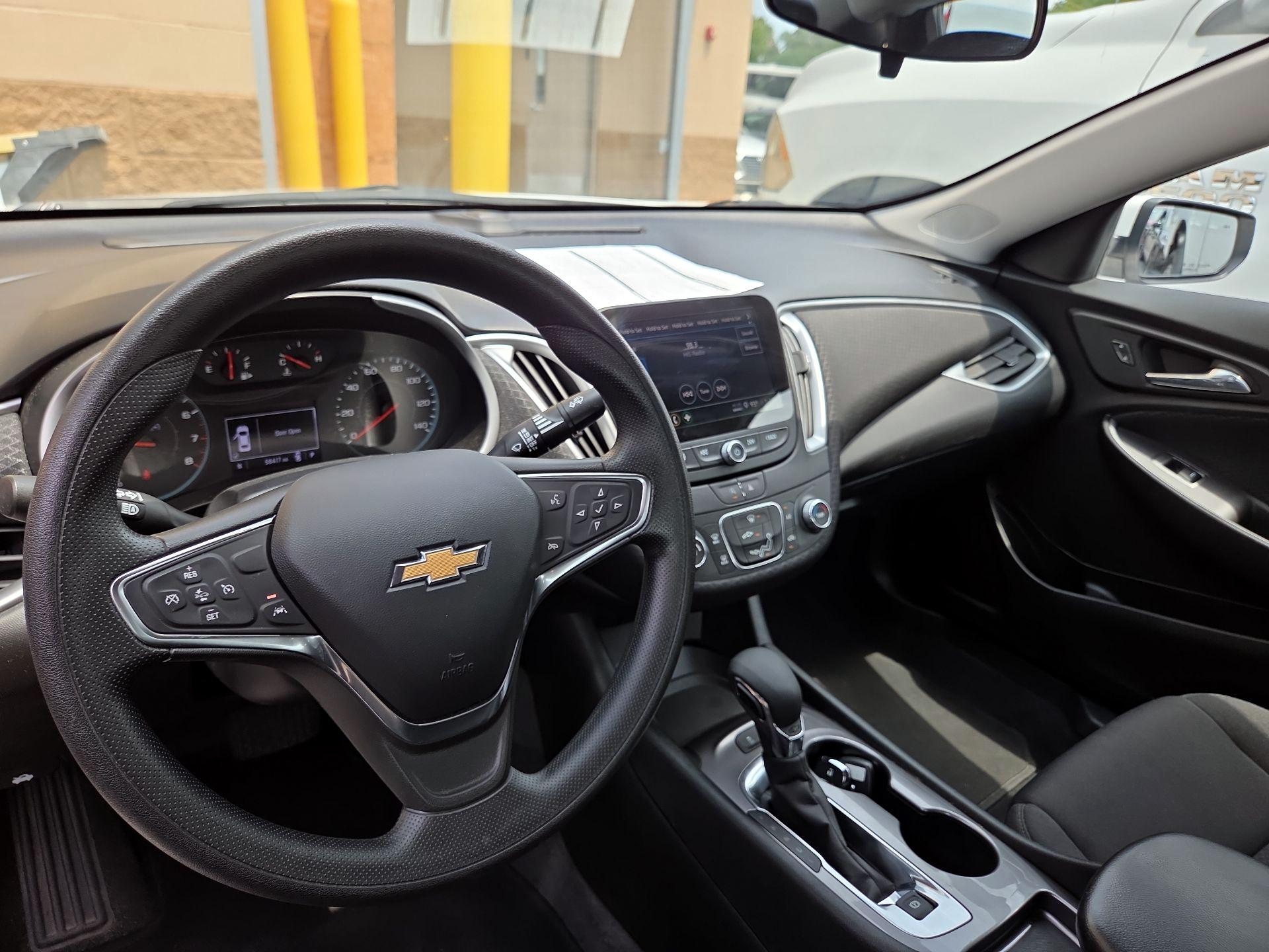 Thumbnail: 2024 Chevrolet Malibu - 9