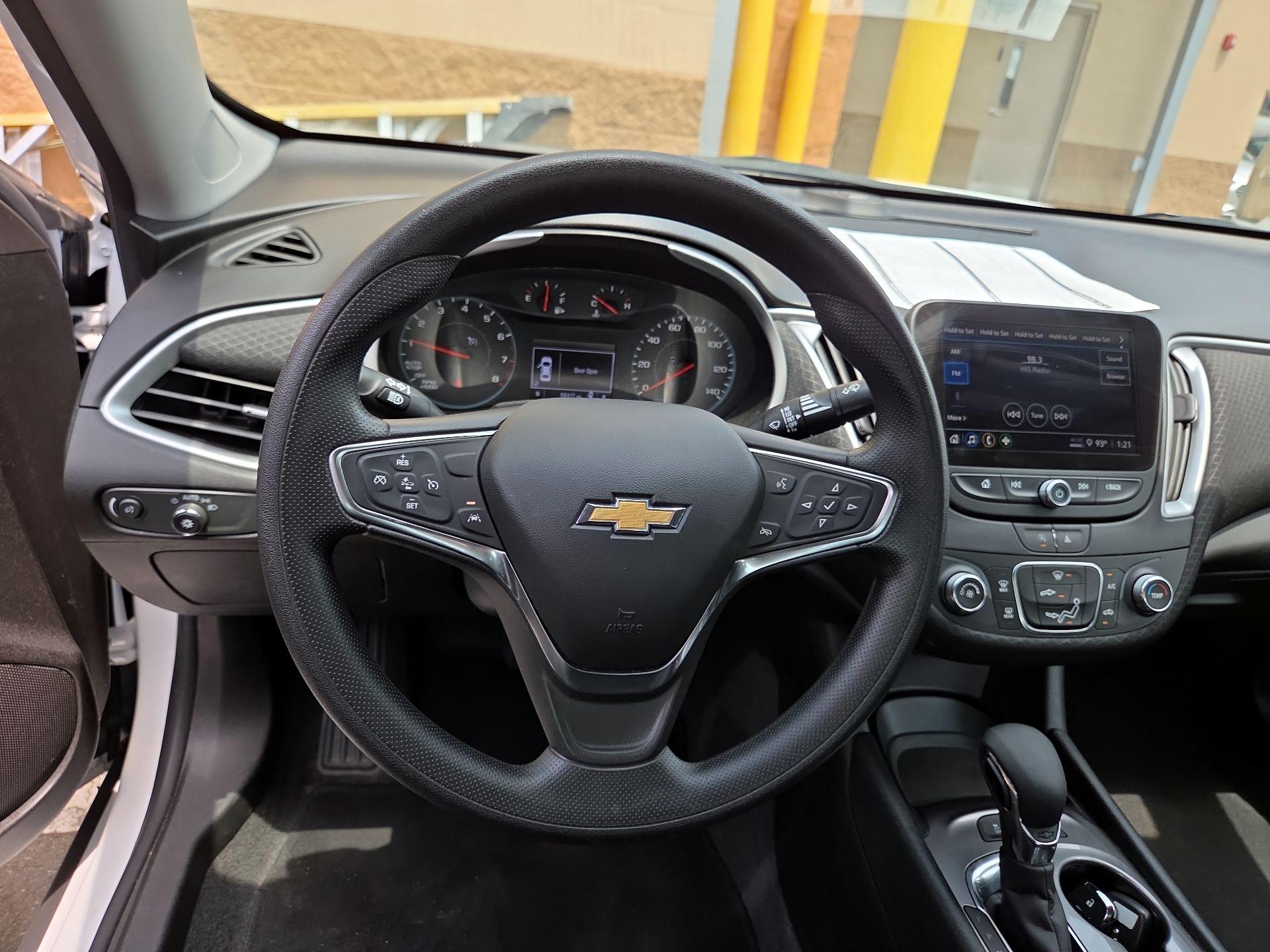 Thumbnail: 2024 Chevrolet Malibu - 10