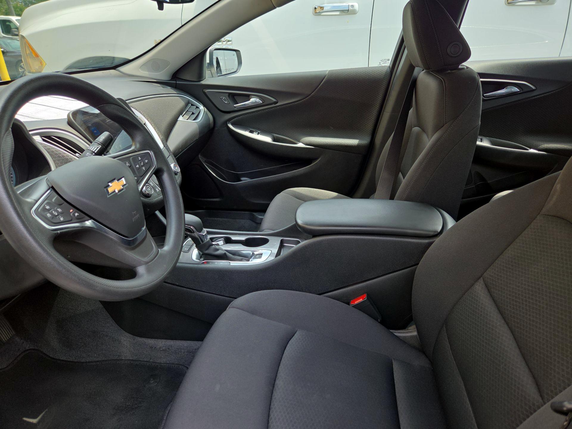 Thumbnail: 2024 Chevrolet Malibu - 11