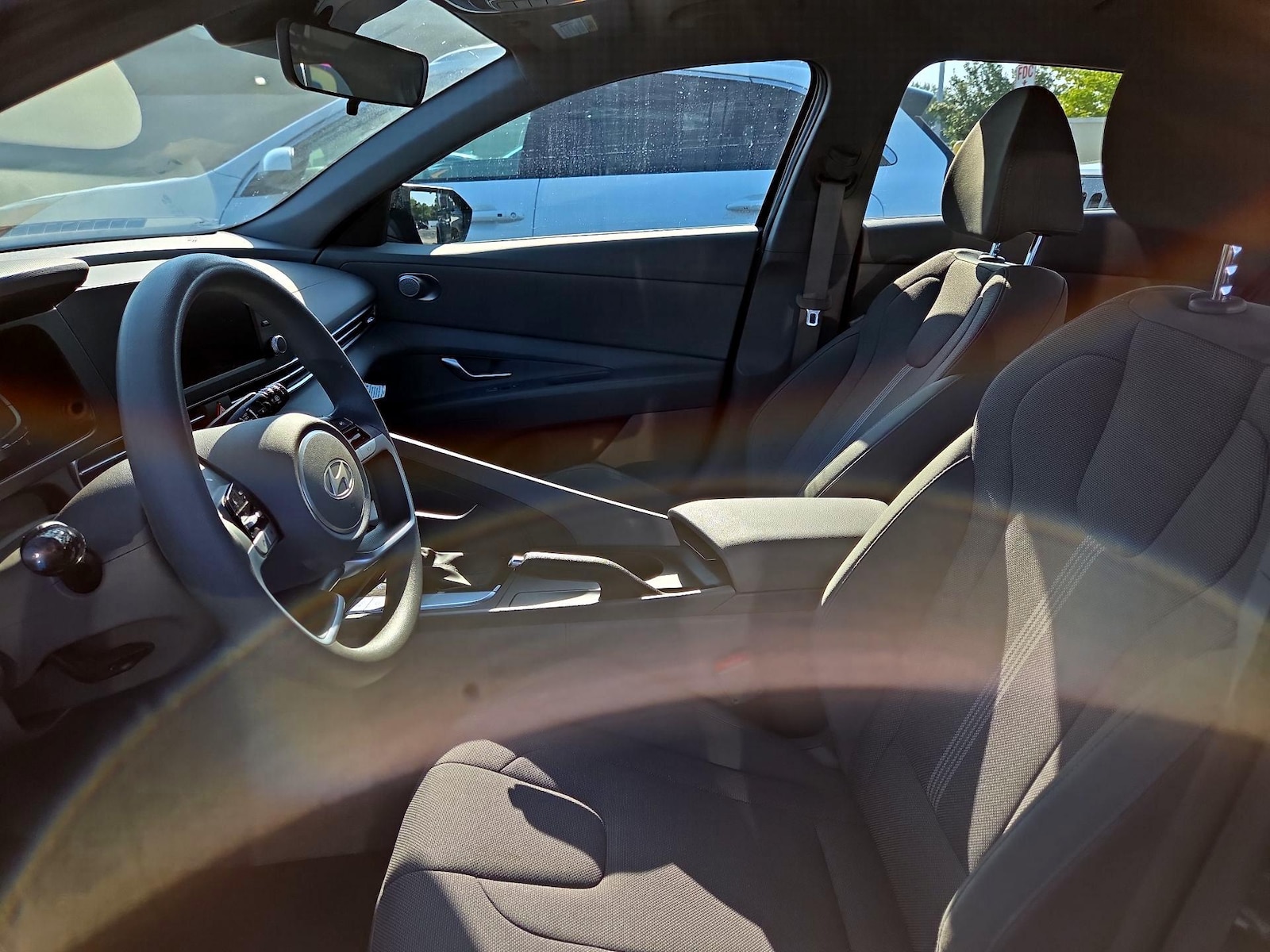 2026 Hyundai Elantra SE - Photo 12