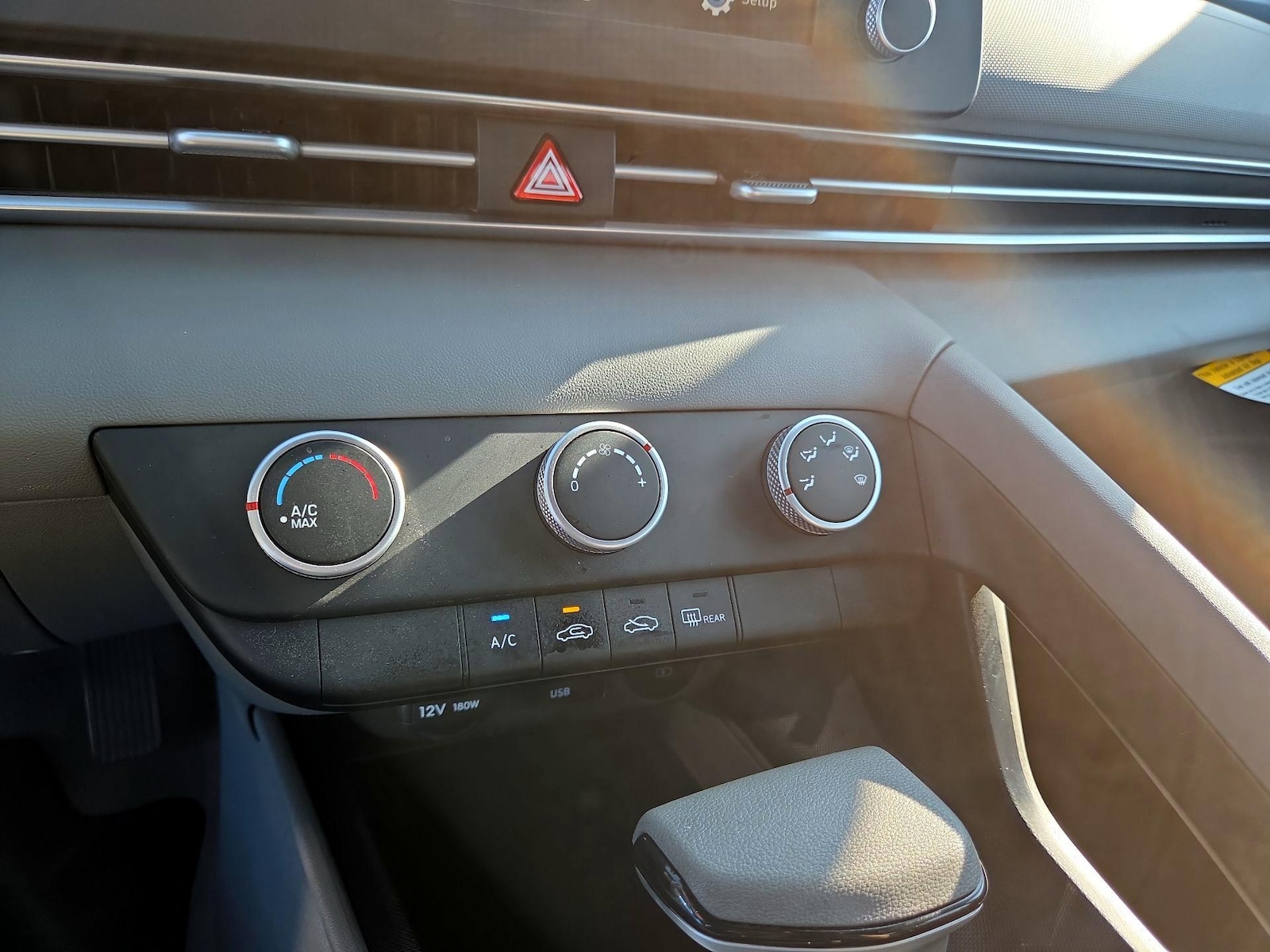 2026 Hyundai Elantra SE - Photo 17