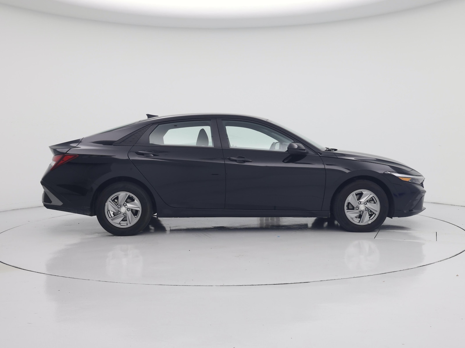 2026 Hyundai Elantra SE - Photo 8