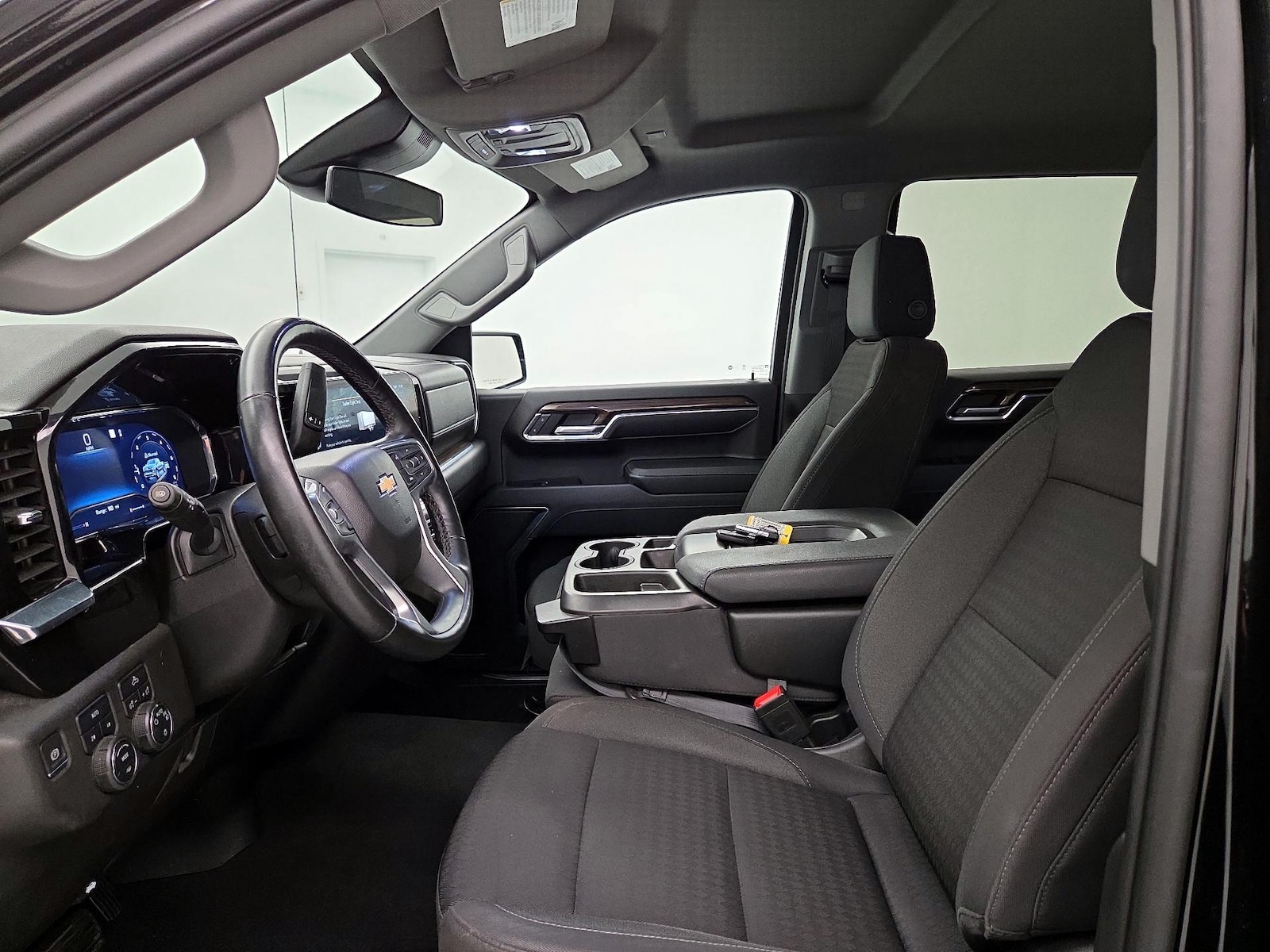 2023 Chevrolet Silverado 1500 LT - Photo 12
