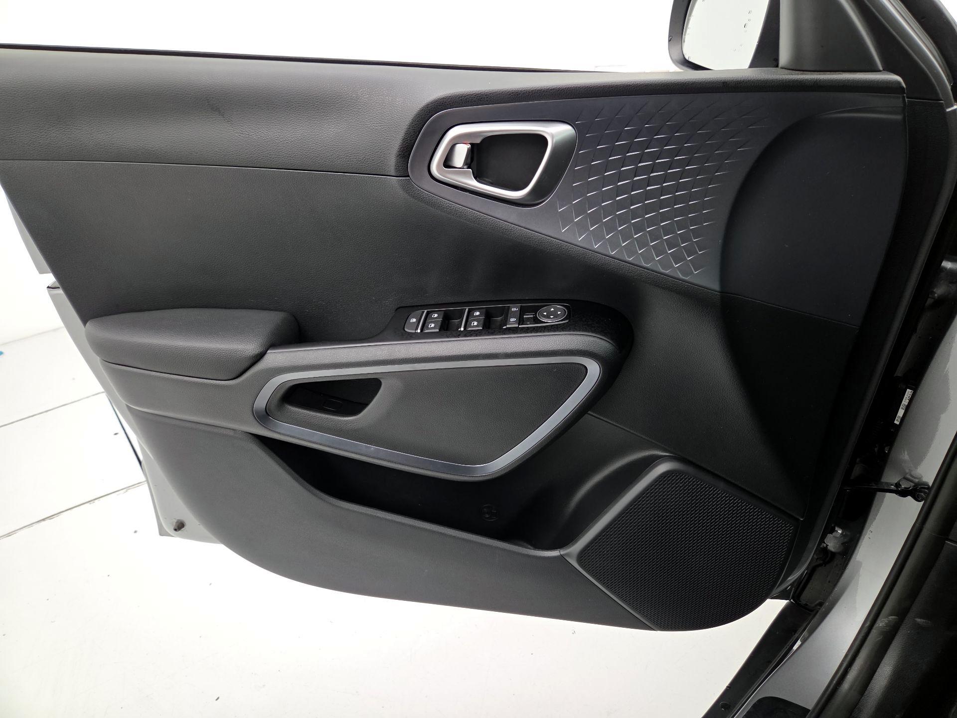 Thumbnail: 2025 Kia Soul - 12