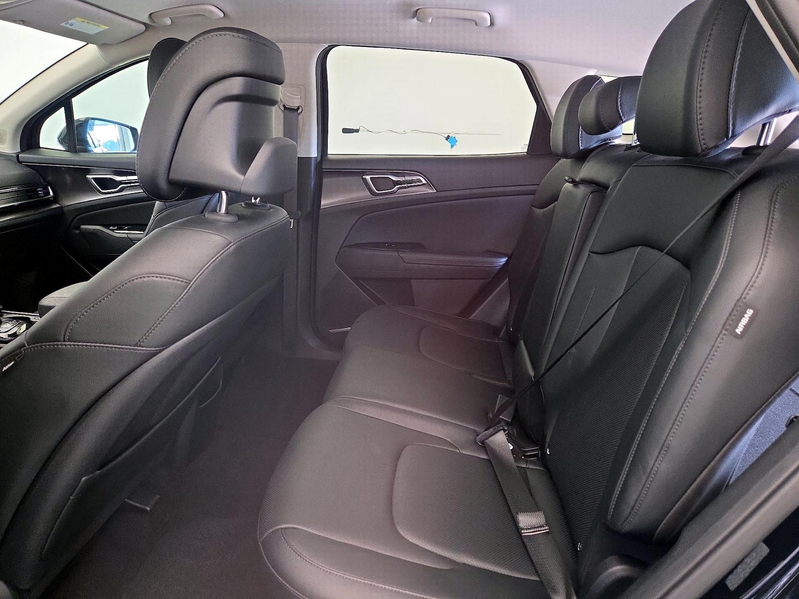 2025 Kia Sportage EX - Photo 20
