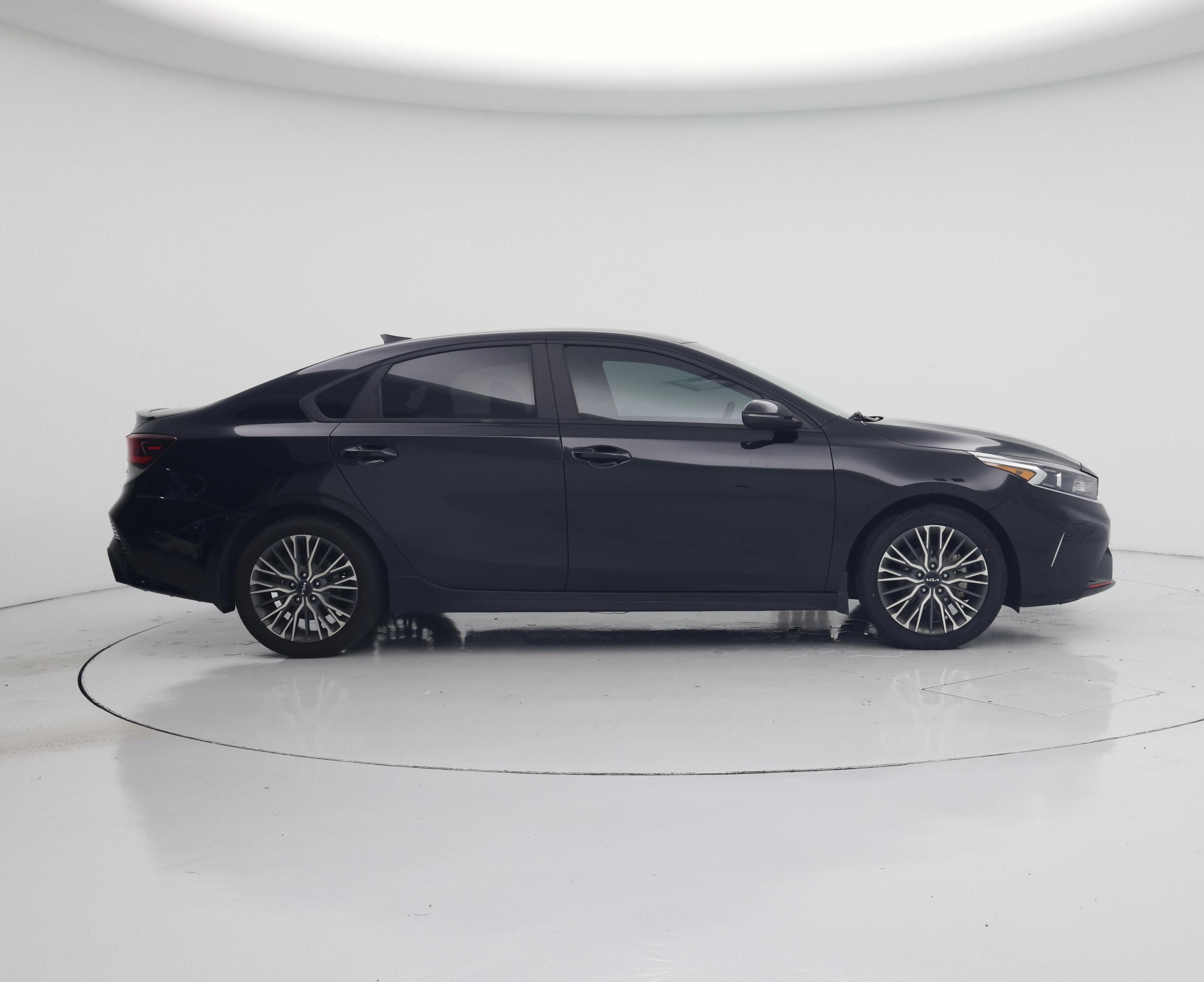 Thumbnail: 2024 Kia Forte - 7