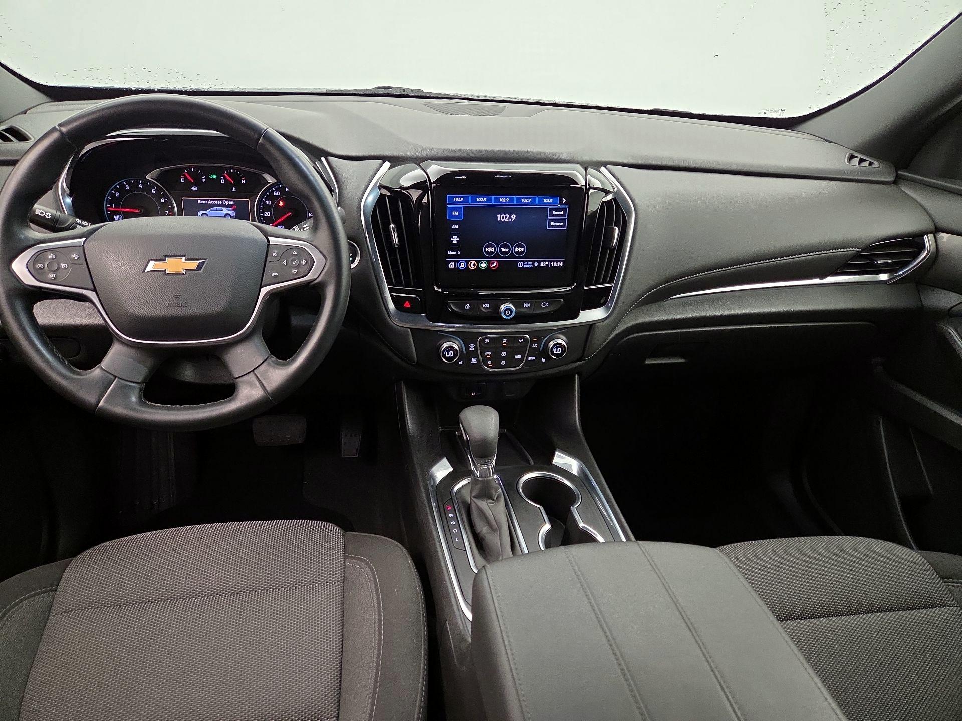 Thumbnail: 2023 Chevrolet Traverse - 9